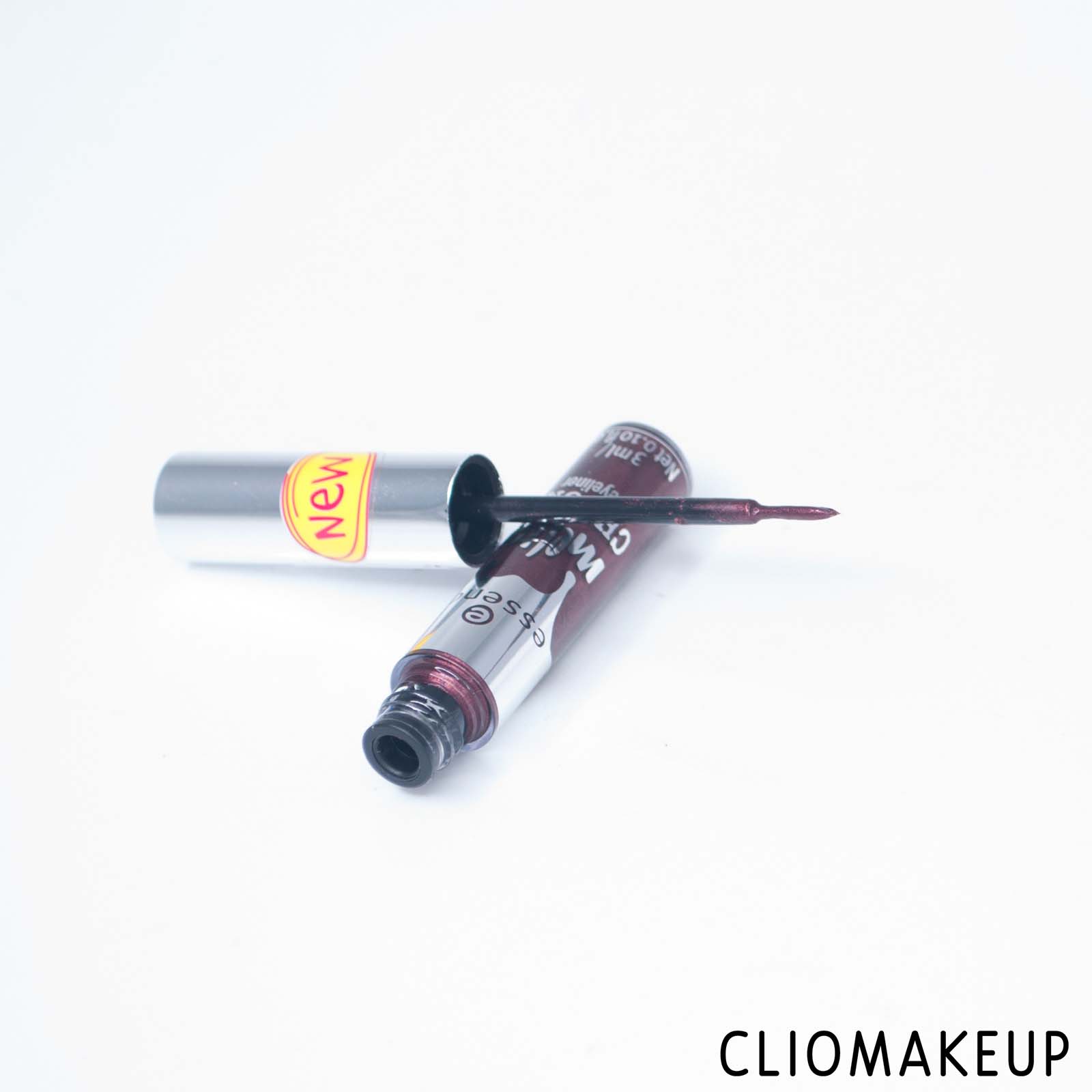 cliomakeup-recensione-eyeliner-essence-melted-chrome-eyeliner-5