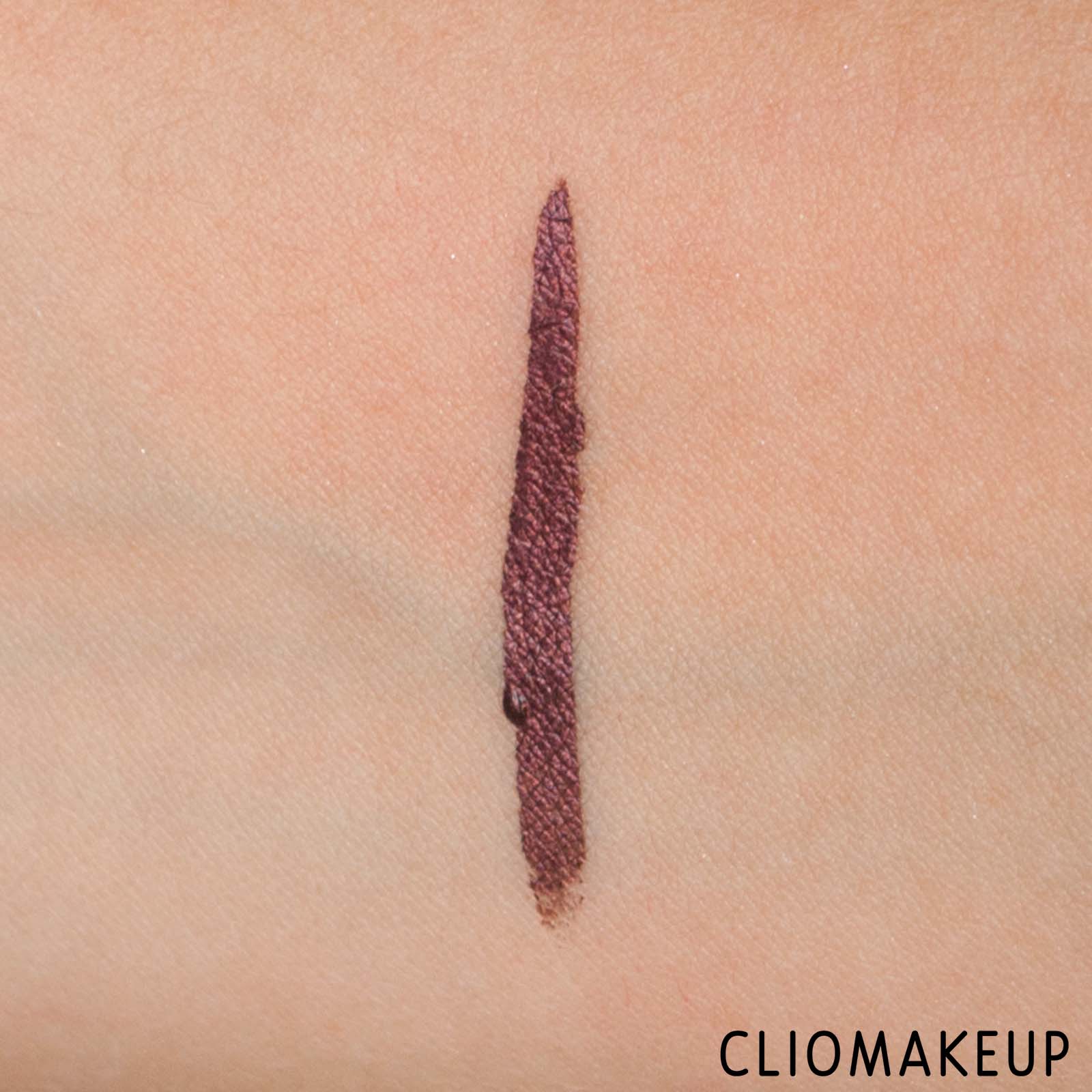 cliomakeup-recensione-eyeliner-essence-melted-chrome-eyeliner-8