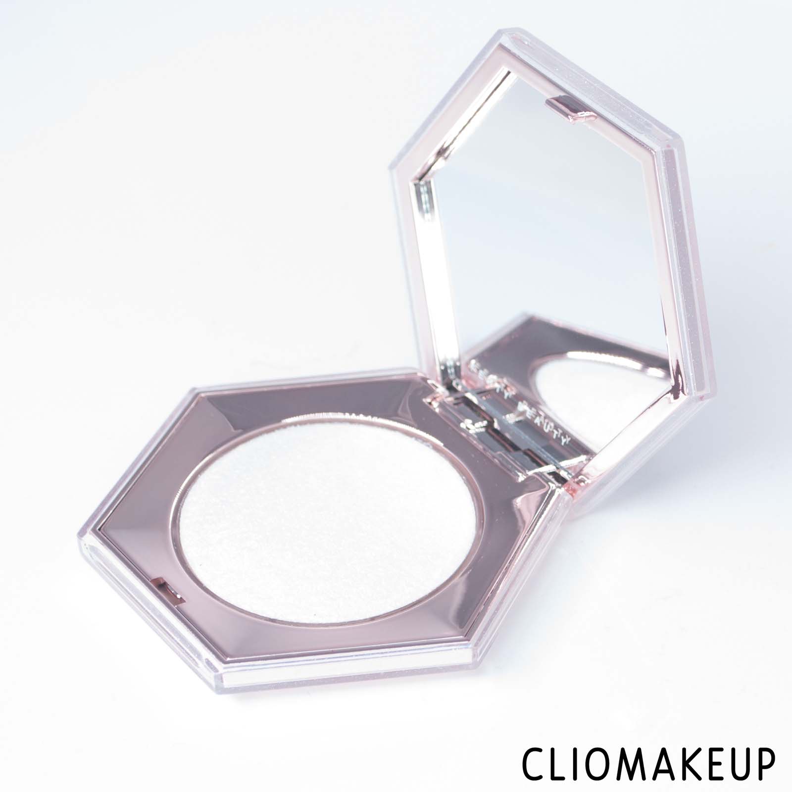 cliomakeup-recensione-illuminante-fenty-beauty-diamond-bomb-5