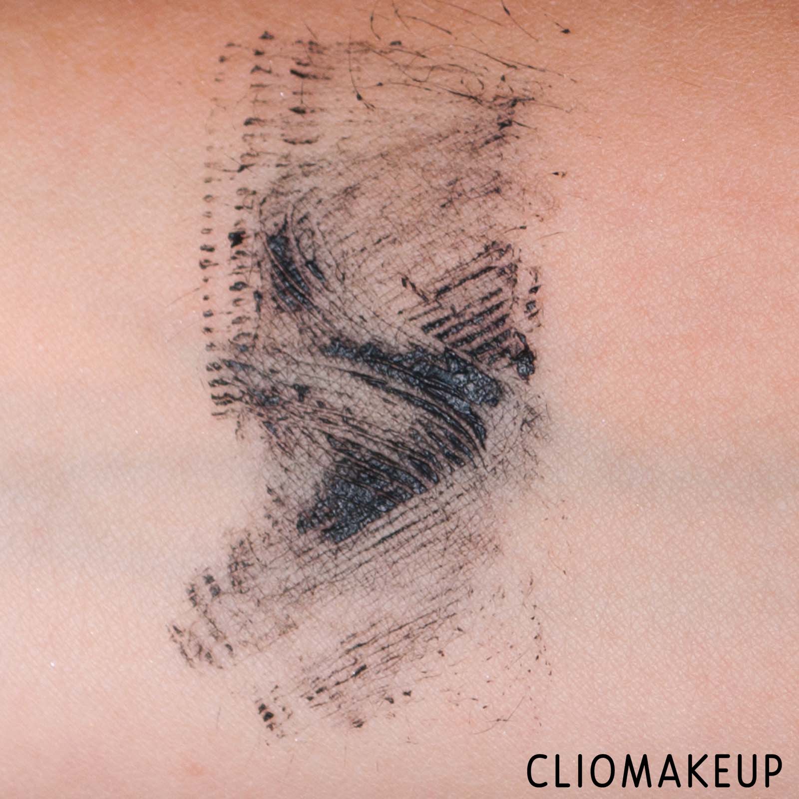 cliomakeup-recensione-mascara-wycon-fatal-glance-real-waterproof-mascara-7