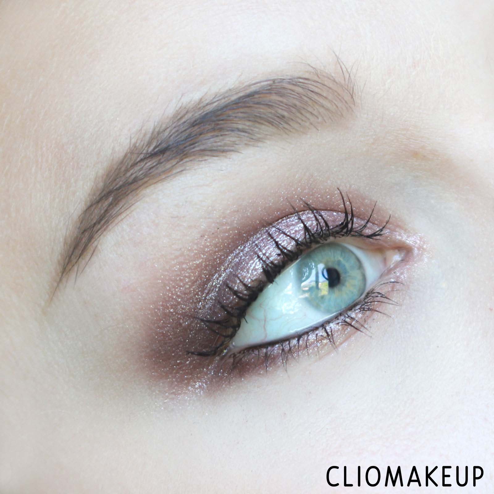 cliomakeup-recensione-ombretti-essence-melted-chrome-eyeshadow-12