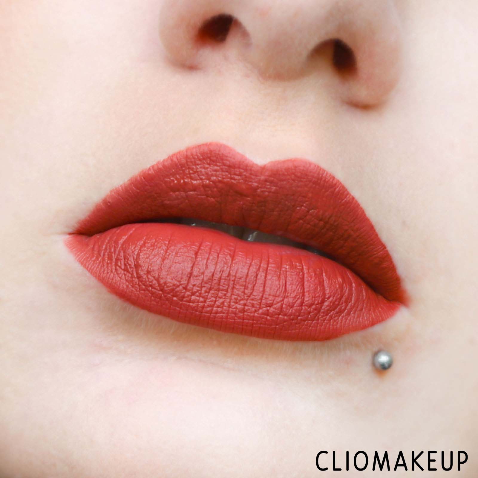 cliomakeup-recensione-rossetti-liquidi-kiko-dark-treasure-matte-liquid-lip-colour-13