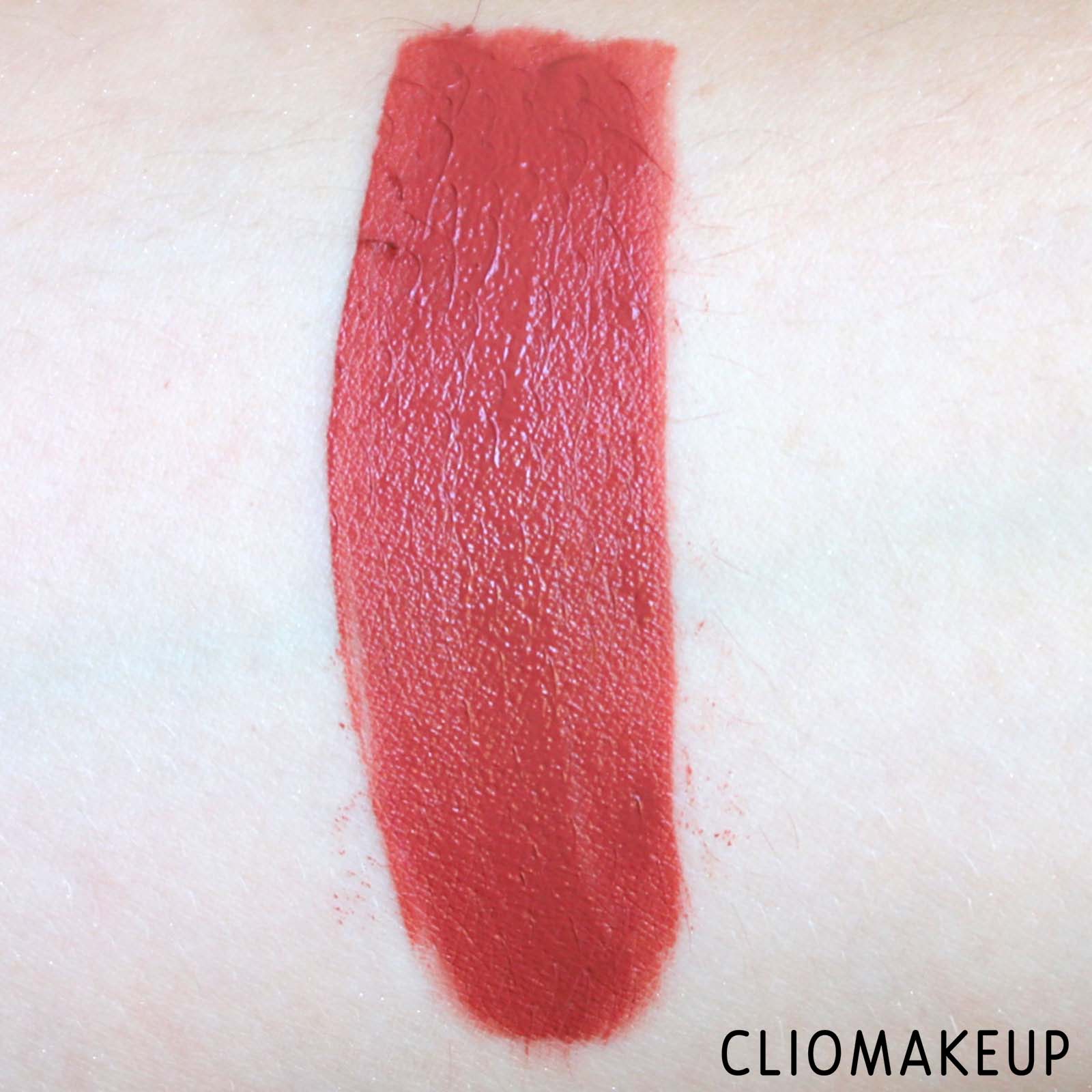 cliomakeup-recensione-rossetti-liquidi-kiko-dark-treasure-matte-liquid-lip-colour-6