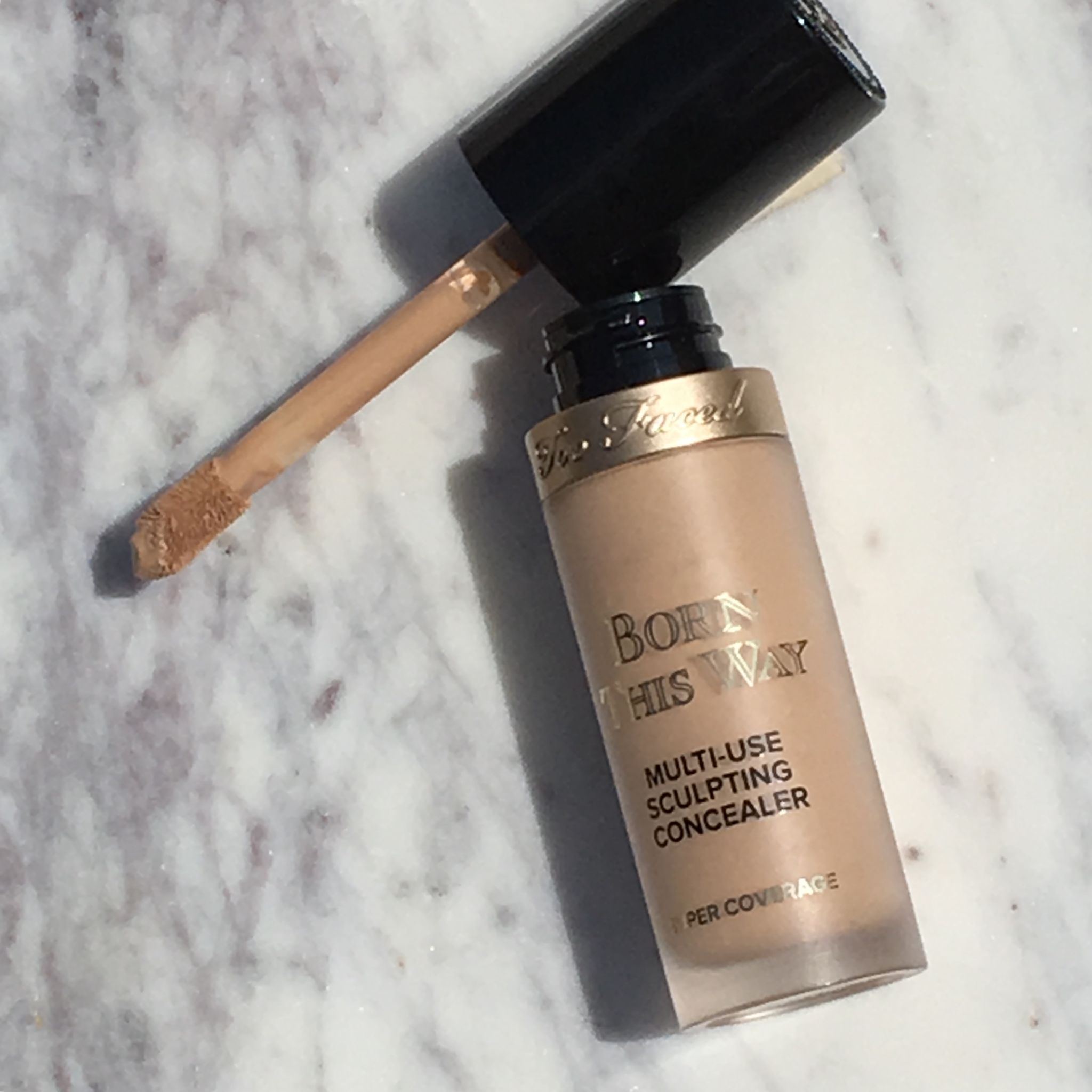 cliomakeup-top-agosto-2018-too-faced-multi-use-sculpting-concealer1.jpg