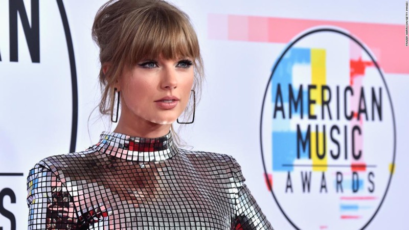 attends the 2018 American Music Awards at Microsoft Theater on October 9, 2018 in Los Angeles, California.