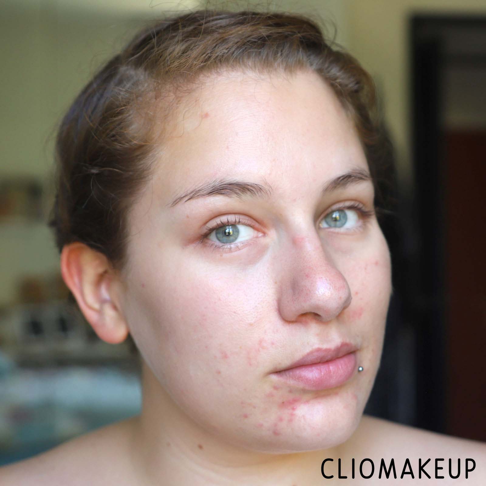 cliomakeup-recensione-correttore-charlotte-tilbury-magic-concealer-14