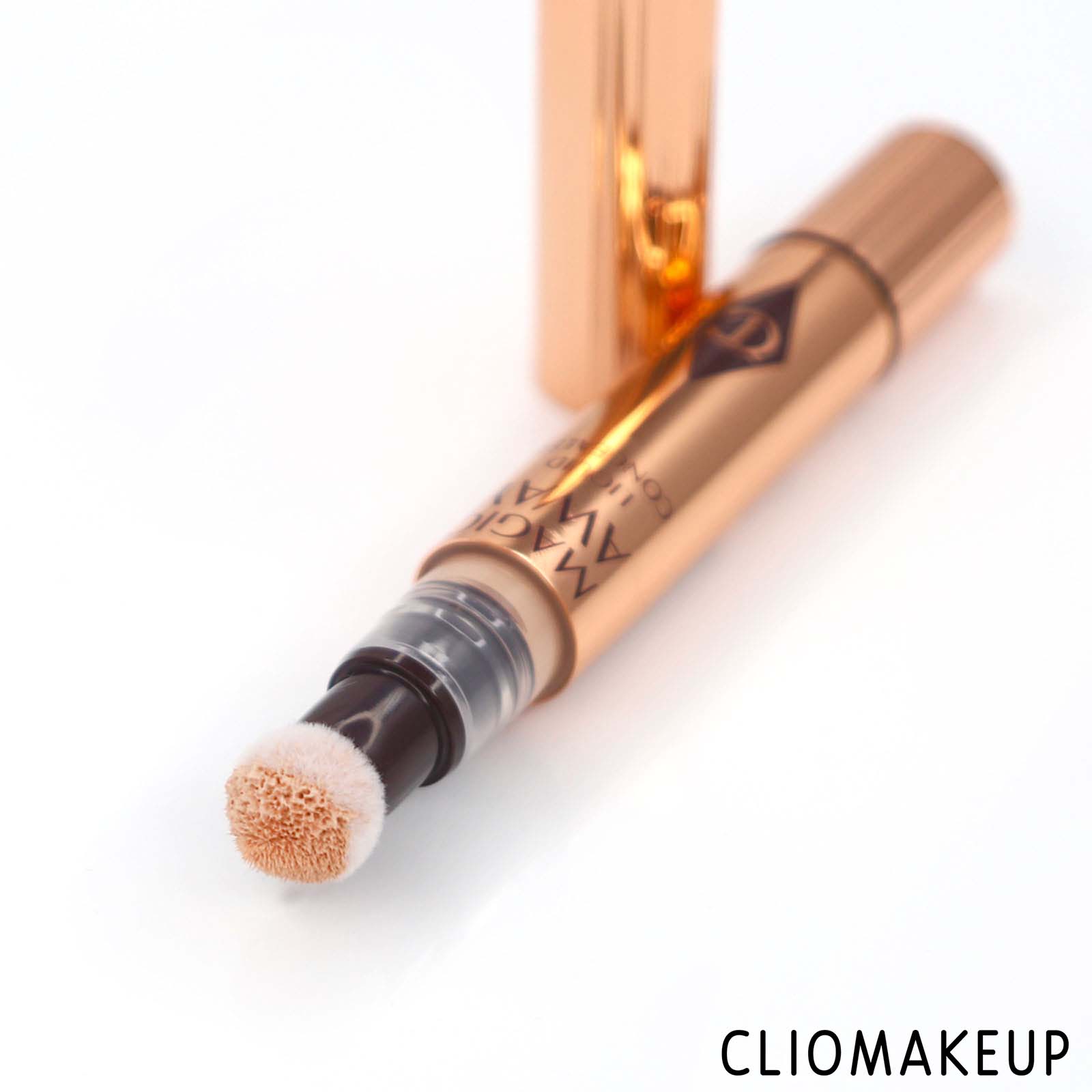 cliomakeup-recensione-correttore-charlotte-tilbury-magic-concealer-5