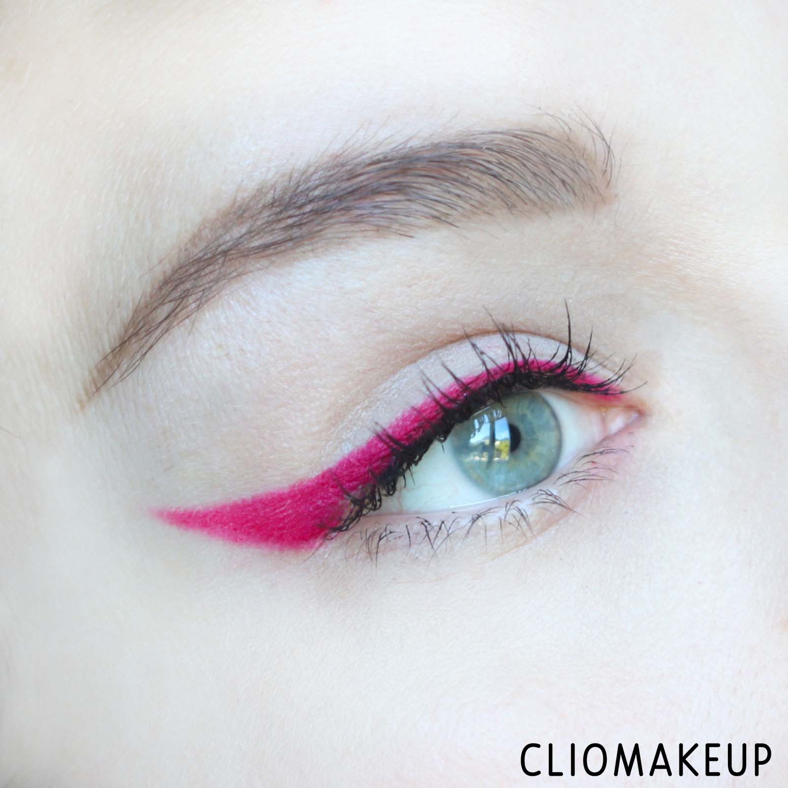 cliomakeup-recensione-matite-essence-electric-vibes-liner-10