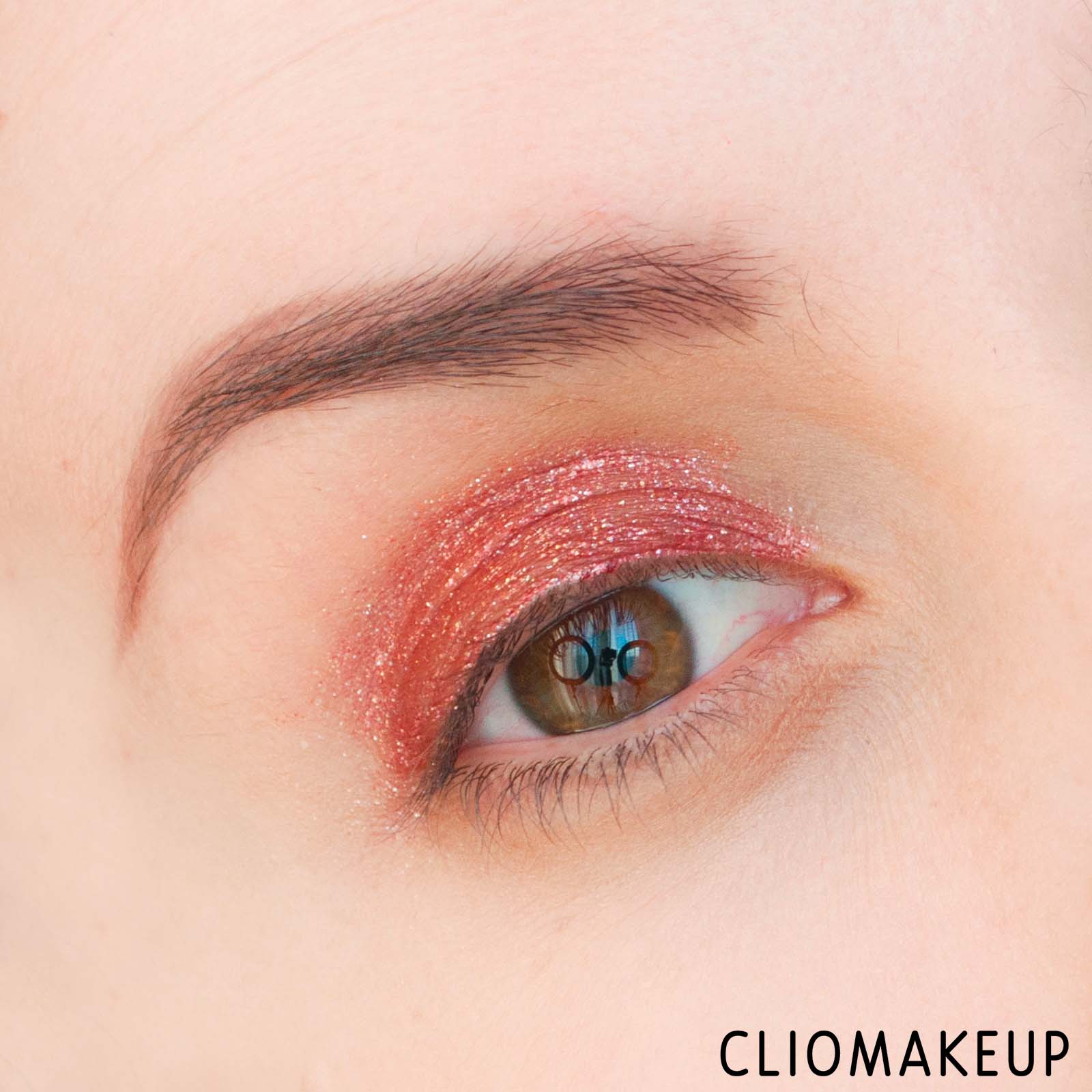 cliomakeup-recensione-ombretti-liquidi-nyx-glitter-goals-liquid-eyeshadow-13