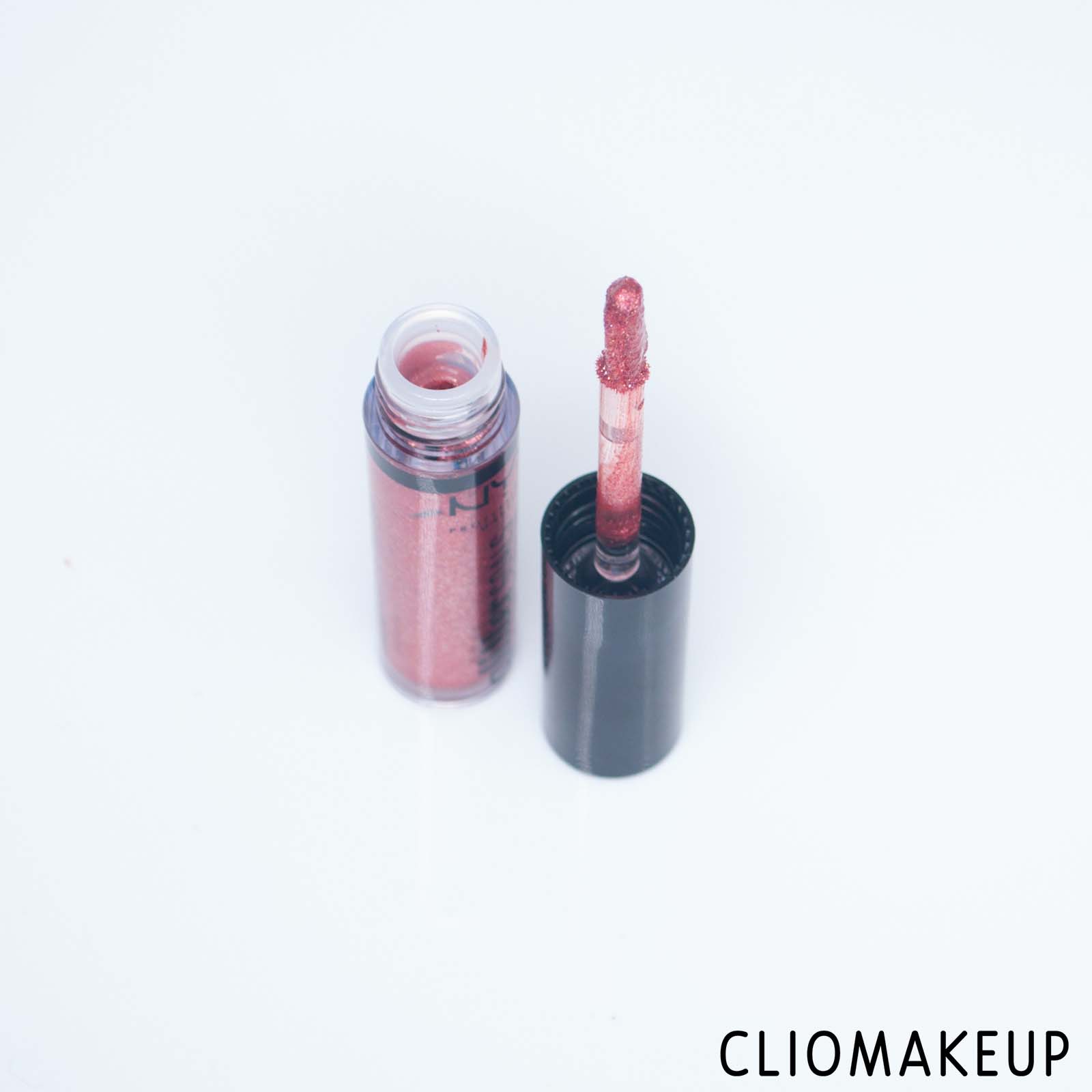 cliomakeup-recensione-ombretti-liquidi-nyx-glitter-goals-liquid-eyeshadow-5