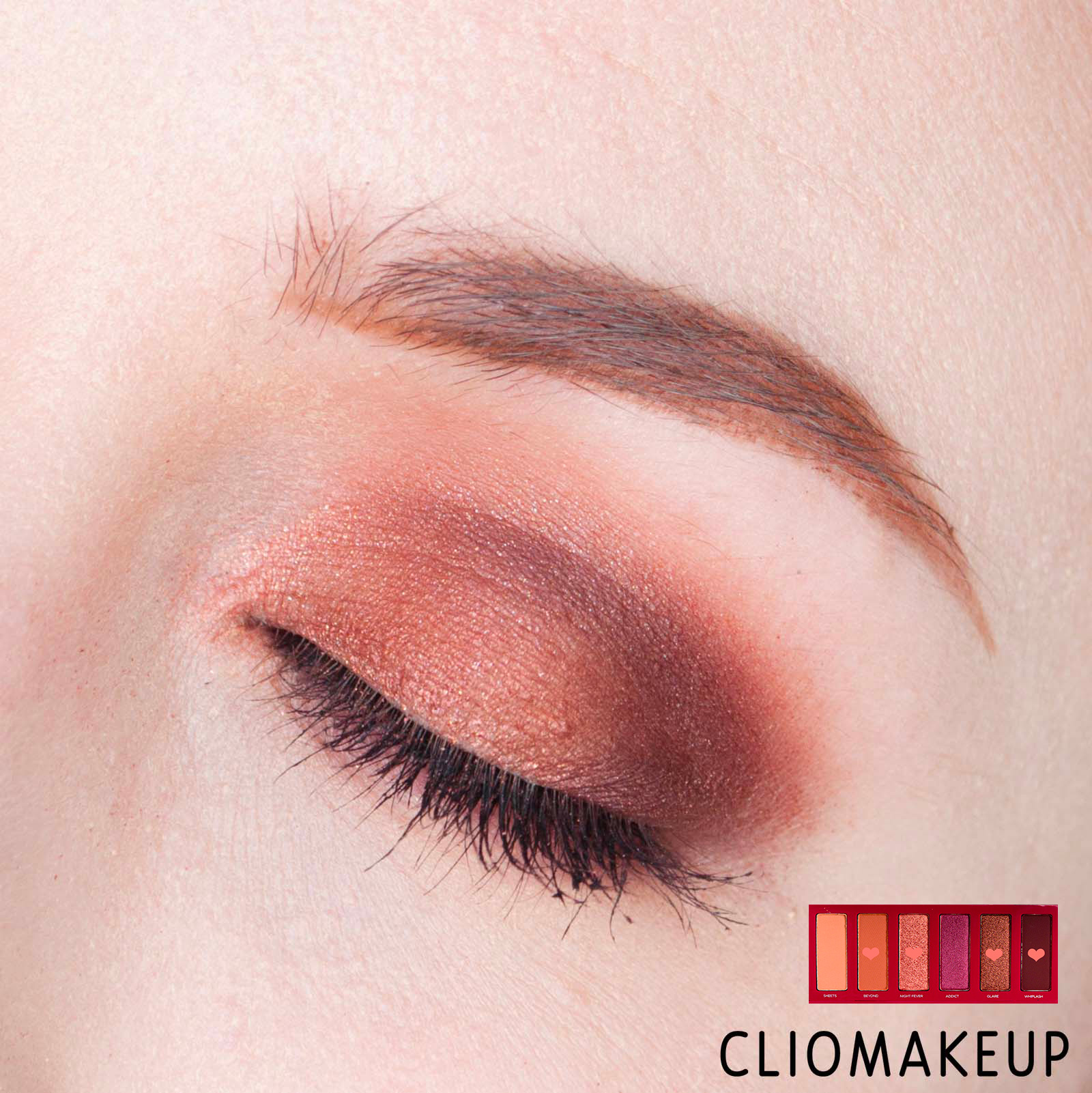 cliomakeup-recensione-palette-urban-decay-aphrodisiac-eyeshadow-palette-15