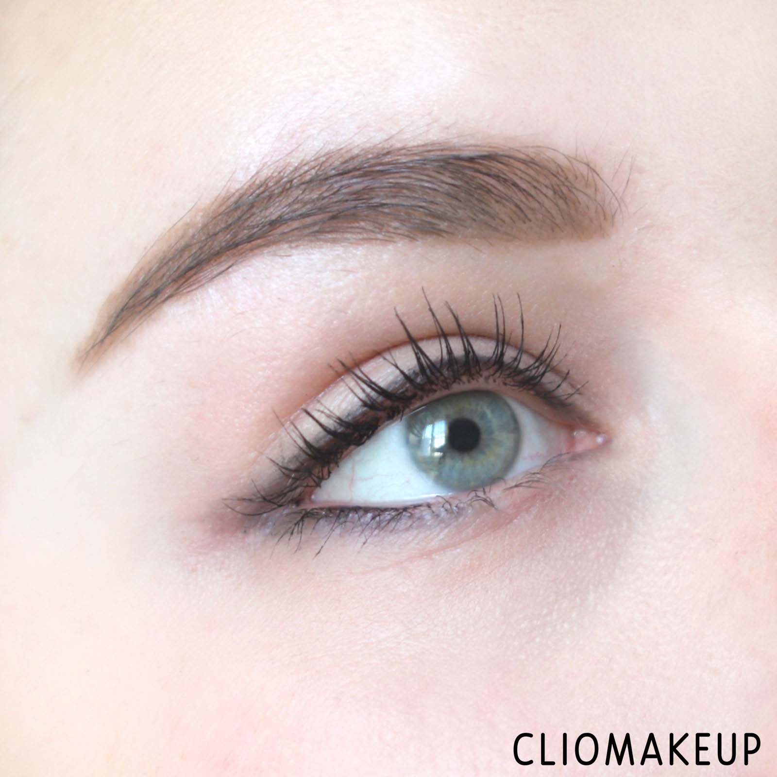 cliomakeup-recensione-matita-wycon-eyepencil-matt-black-magic-10