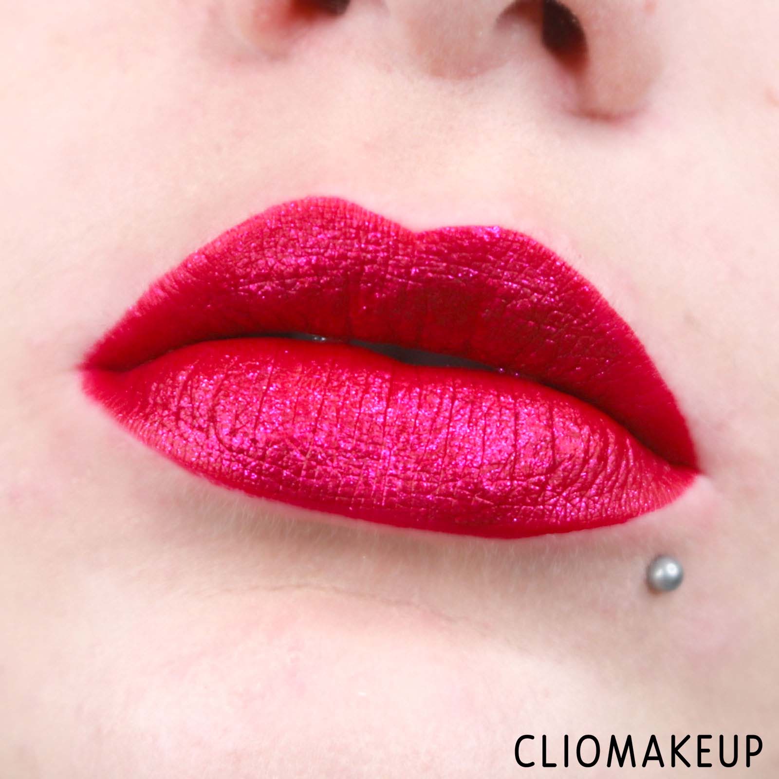 cliomakeup-recensione-rossetti-kiko-sparkling-holiday-lip-lacquer-13