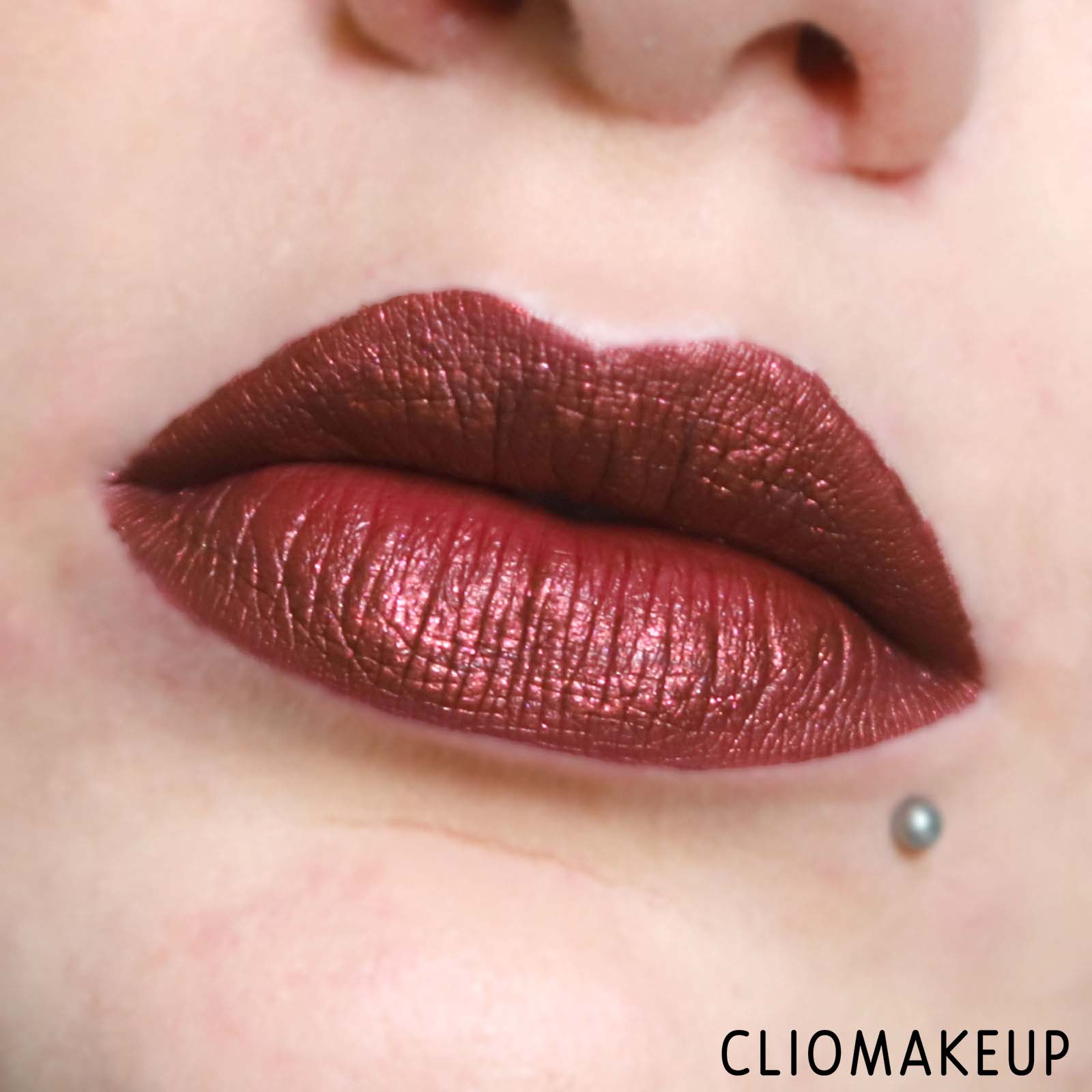 cliomakeup-recensione-rossetti-kiko-sparkling-holiday-lip-lacquer-14