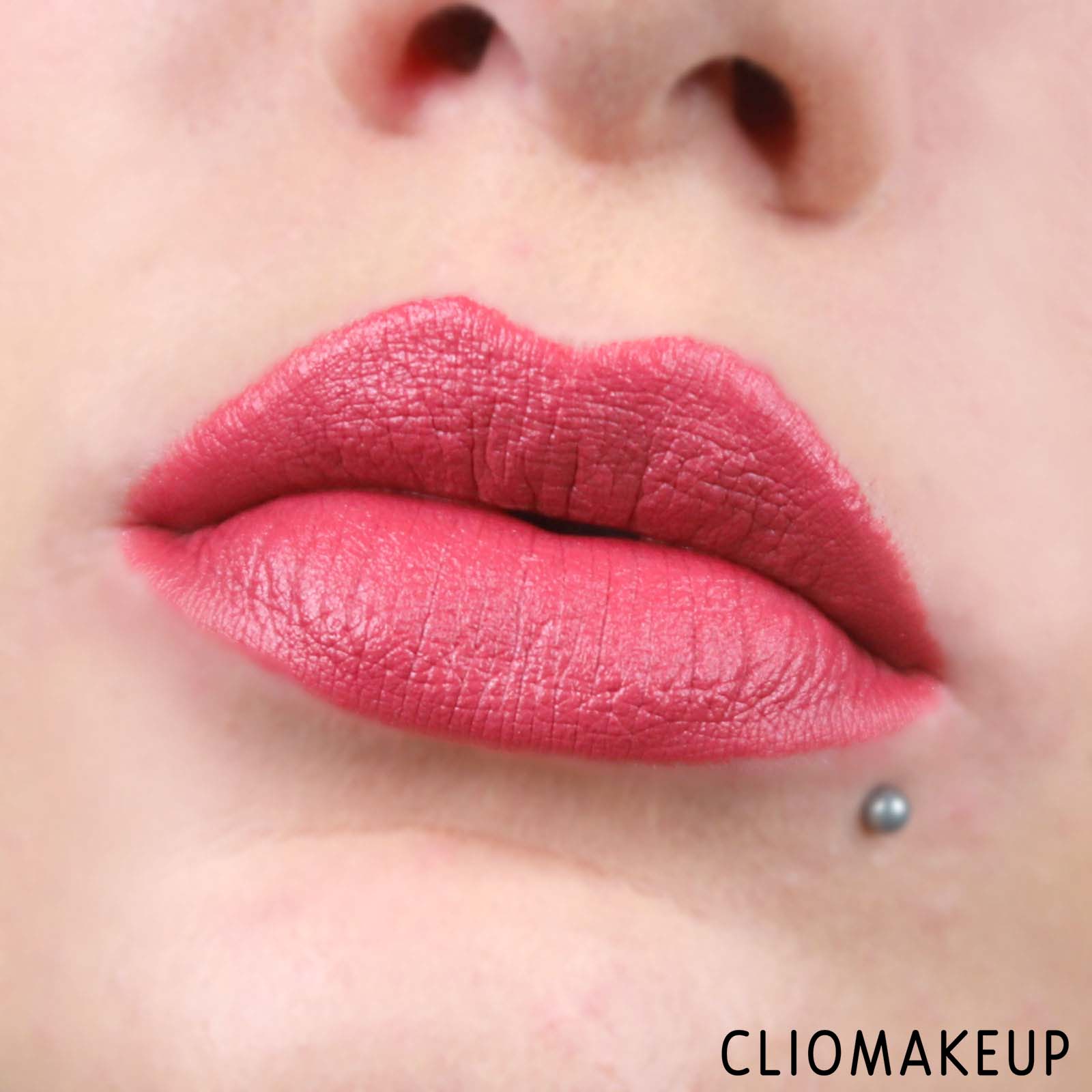 cliomakeup-recensione-rossetti-mac-shiny-pretty-thing-party-favours-mini-lipstick-nudes-13