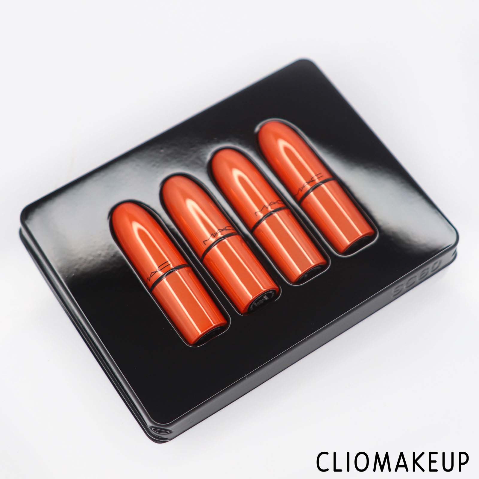 cliomakeup-recensione-rossetti-mac-shiny-pretty-thing-party-favours-mini-lipstick-nudes-3