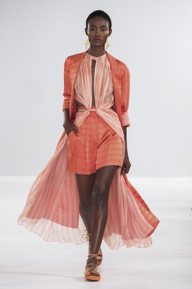 cliomakeup-colore-pantone-2019-13-Temperley-London 