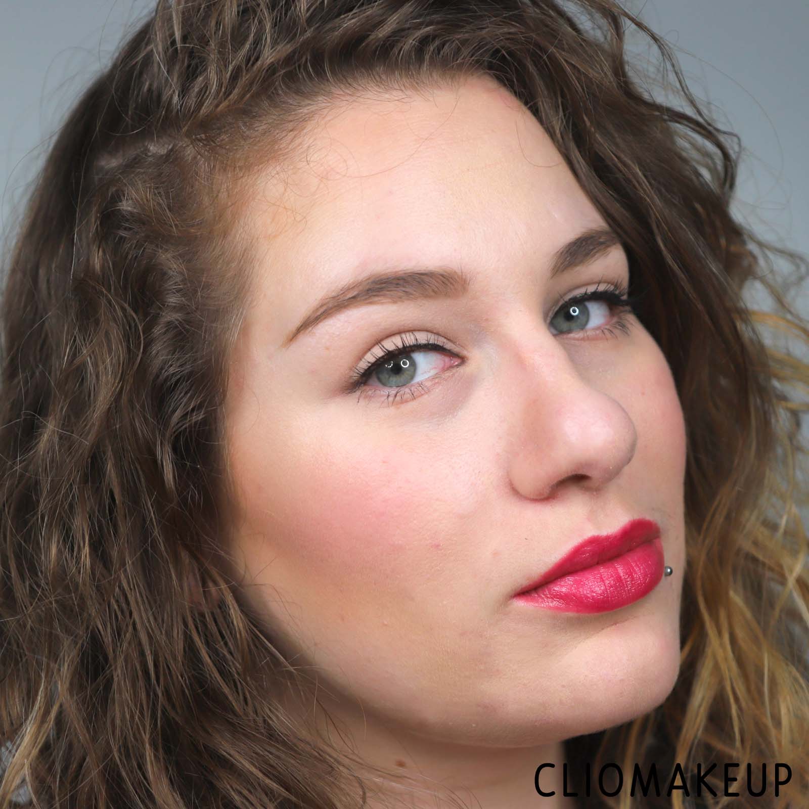 cliomakeup-recensione-balsamo-labbra-ysl-rouge-volupte-plump-in-colour-13