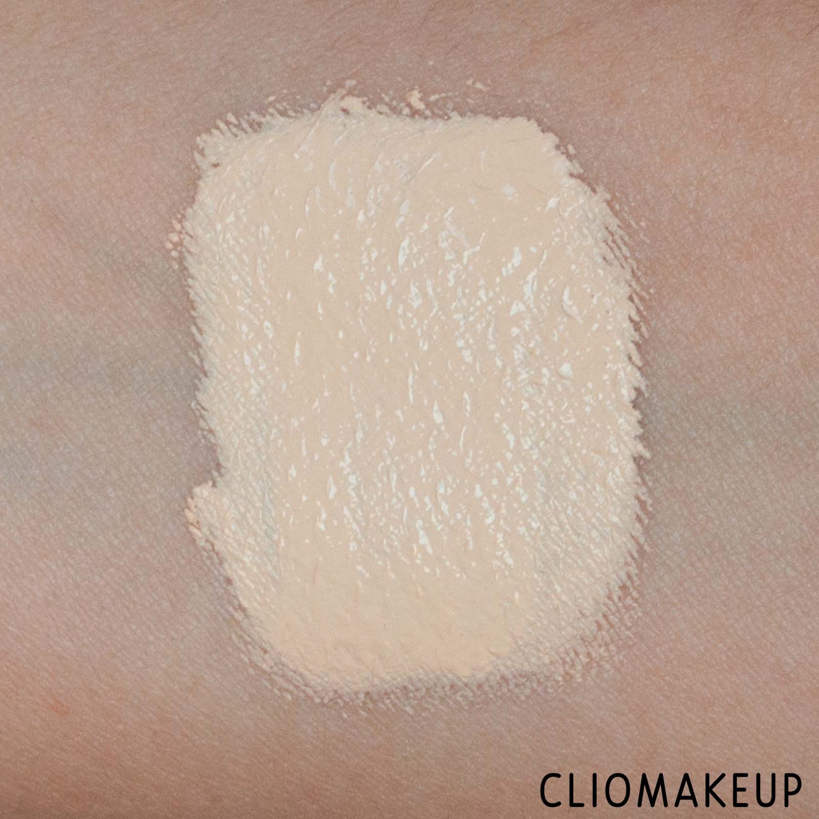 cliomakeup-recensione-fondotinta-huda-beauty-#fauxfilter-high-coverage-cream-foundation-8