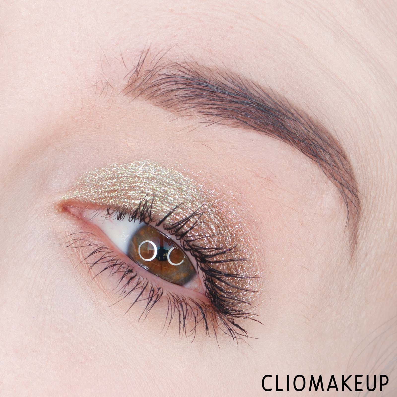 cliomakeup-recensione-ombretti-pupa-glitter-bomb-holo-edition-glitter-eyeshadow-11