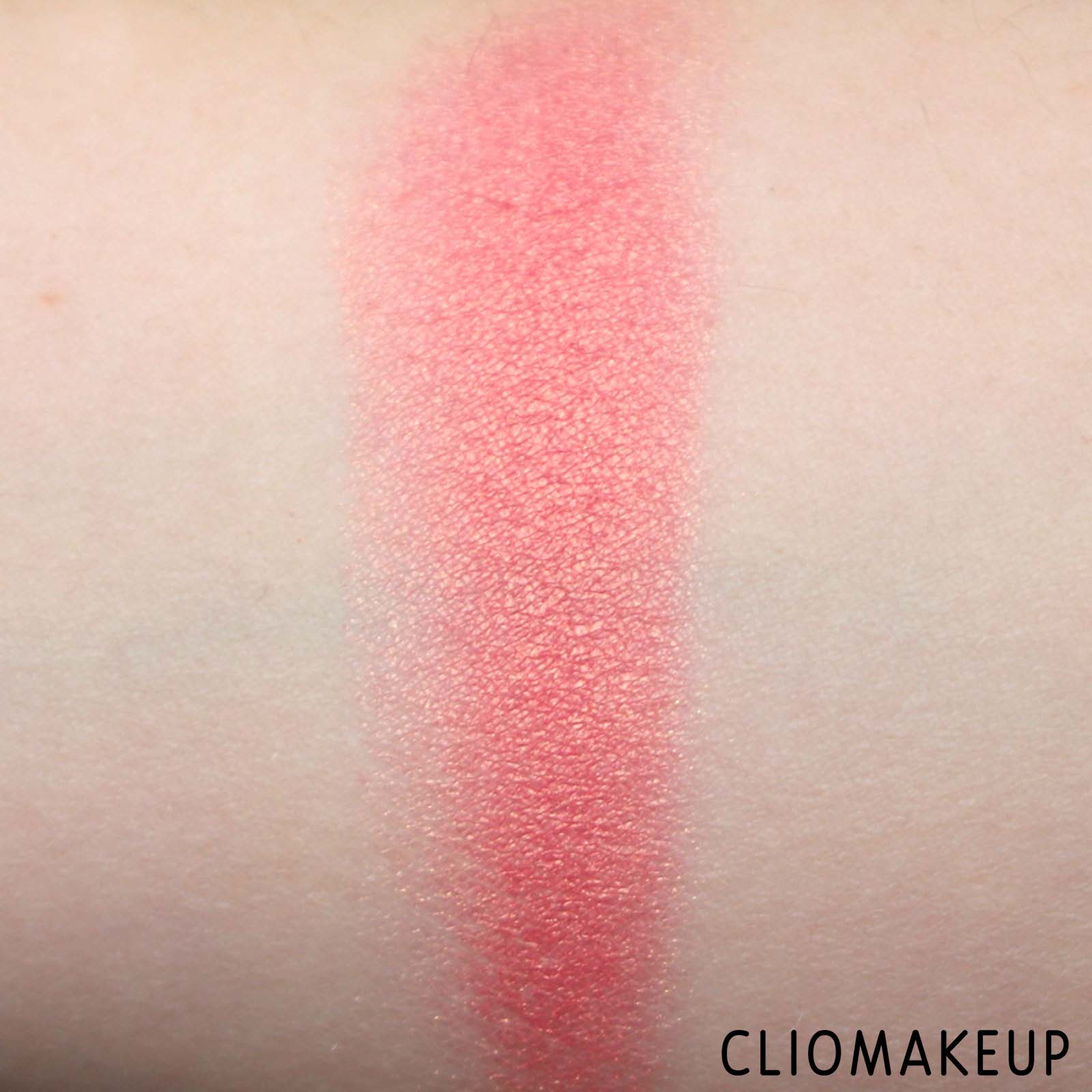 cliomakeup-recensione-blush-kiko-sweetheart-baked-blush-7