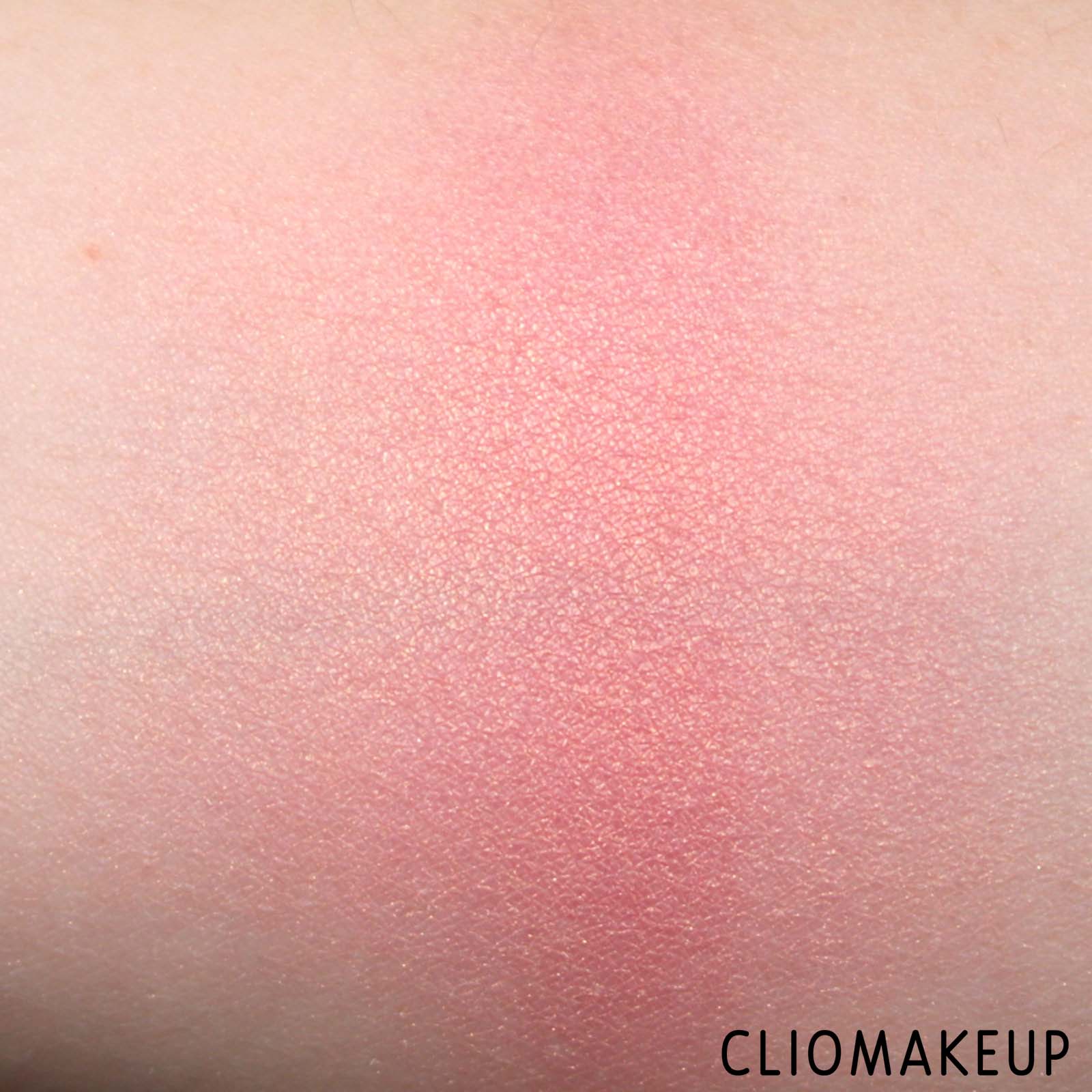 cliomakeup-recensione-blush-kiko-sweetheart-baked-blush-9