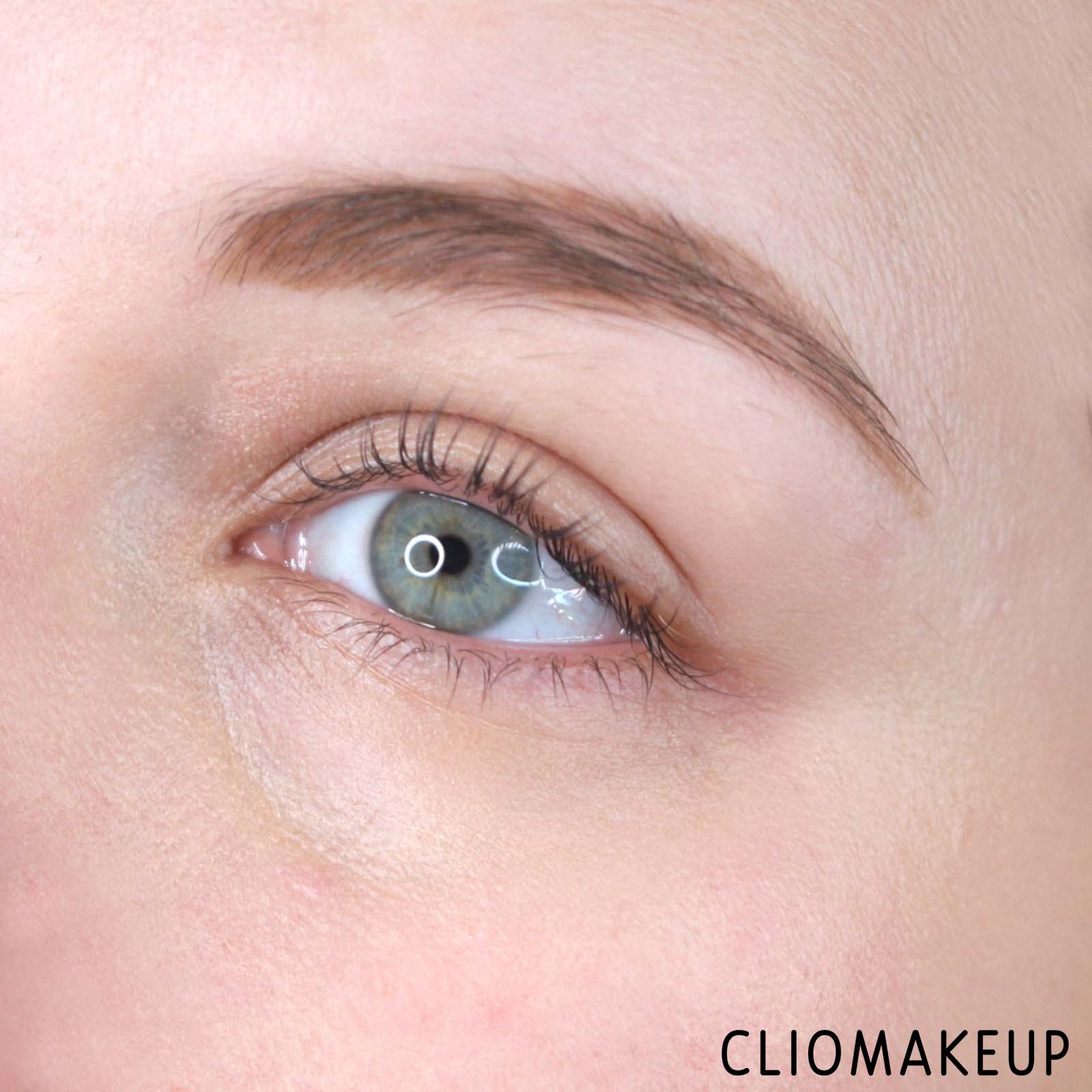 cliomakeup-recensione-correttore-wycon-glowing-concealer-13