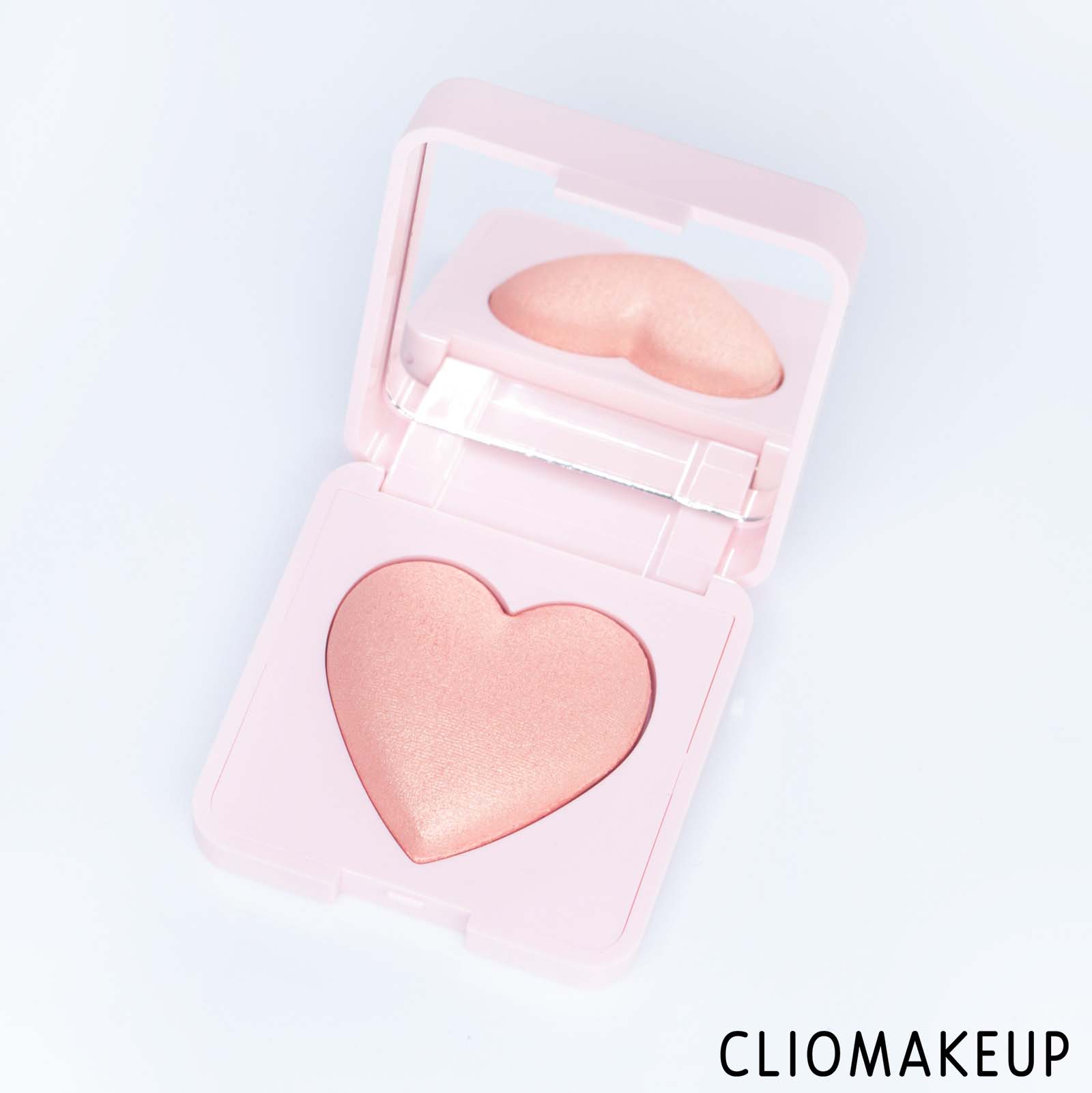 cliomakeup-recensione-illuminante-kiko-sweetheart-highlighter-5