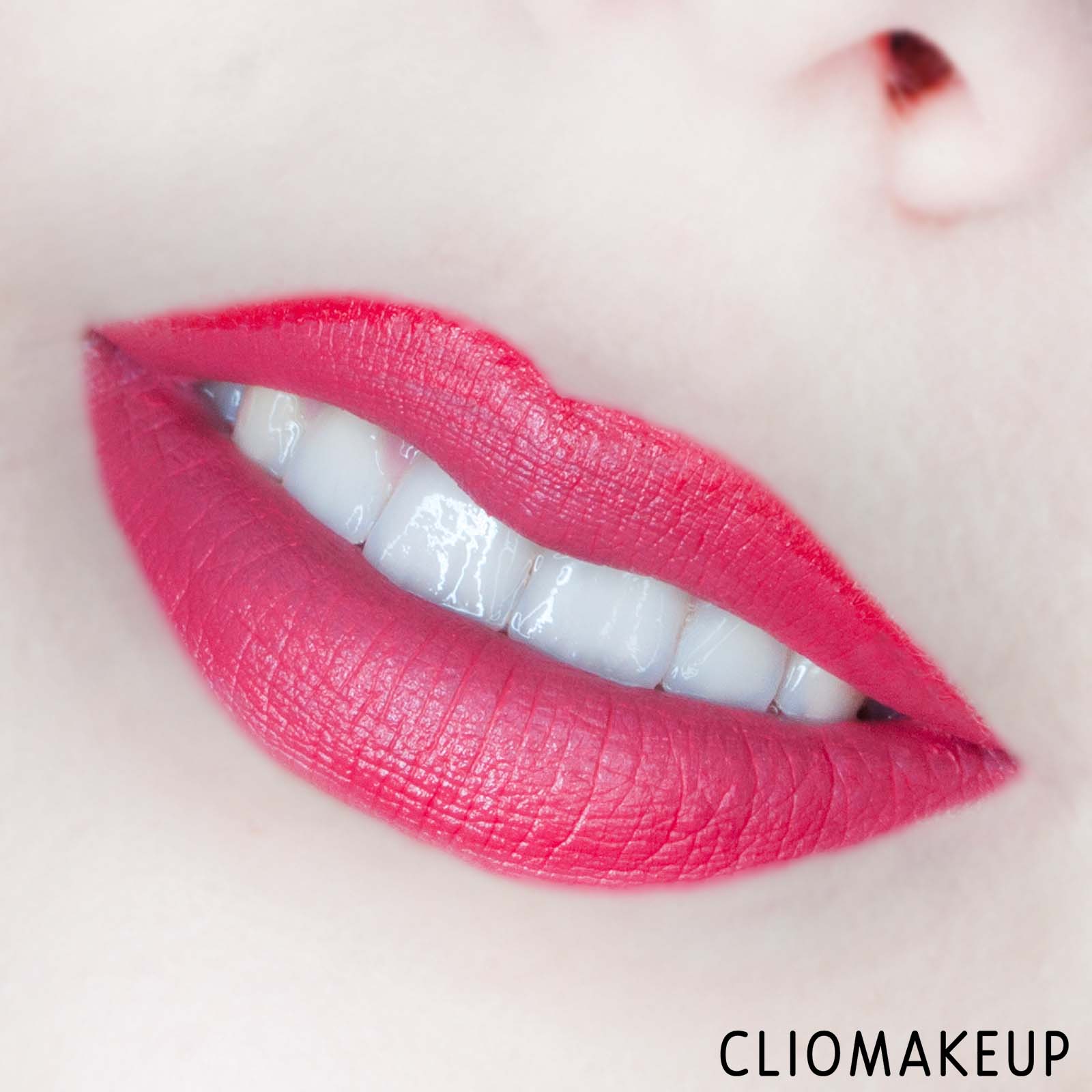 cliomakeup-recensione-rossetti-kiko-waterflower-magic-ombre-lips-duo-14