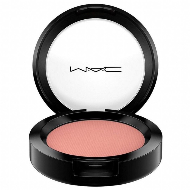 cliomakeup-terrificanti-avventure-sabrina-netflix-beauty-looks-27-blush-melba-mac