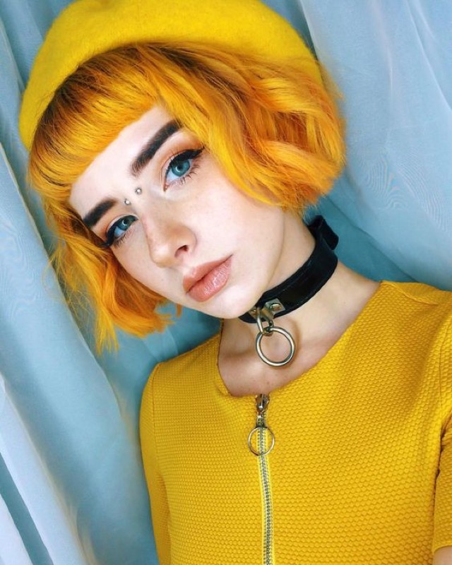 cliomakeup-capelli-mustard-yellow-3-mostarda-bob-frangia