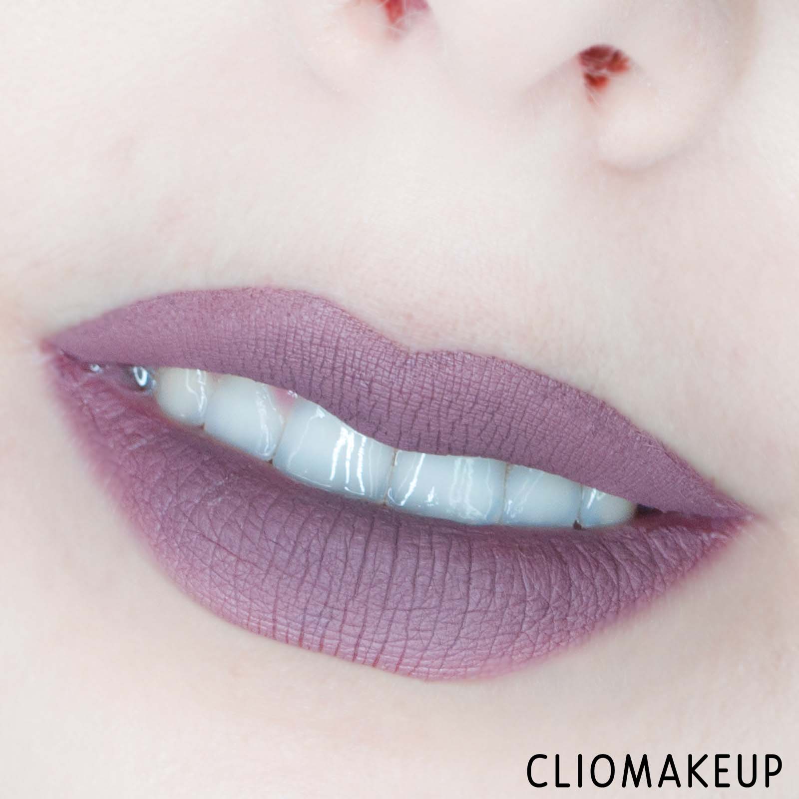 cliomakeup-recensione-dupe-jeffree-star-cosmetics-velour-liquid-lipstick-nyx-lingerie-liquid-lipstick-9