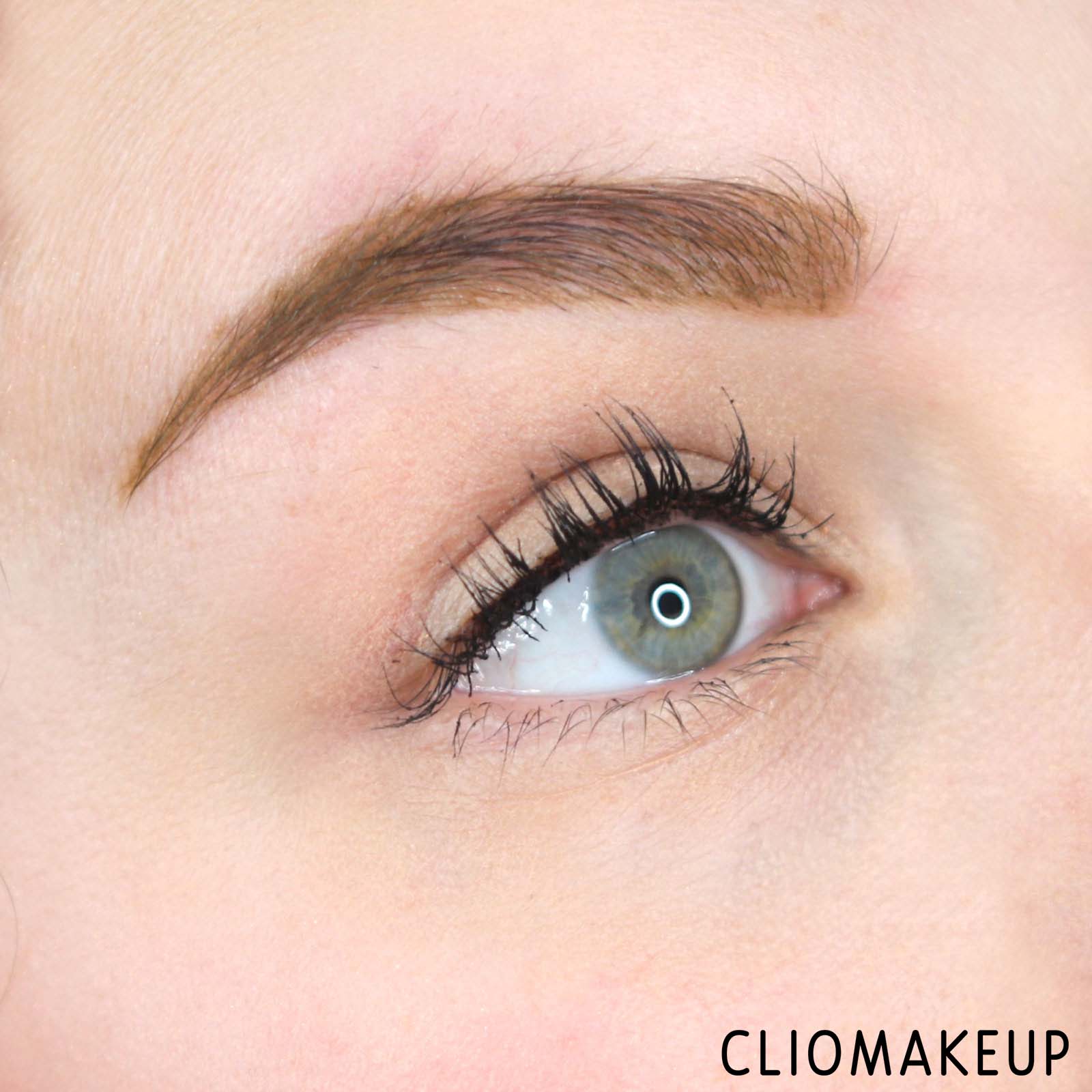 cliomakeup-recensione-eyeliner-essence-superfine-eyeliner-pen-11