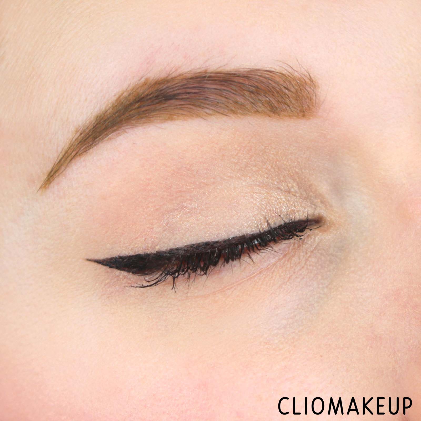 cliomakeup-recensione-eyeliner-essence-superfine-eyeliner-pen-15