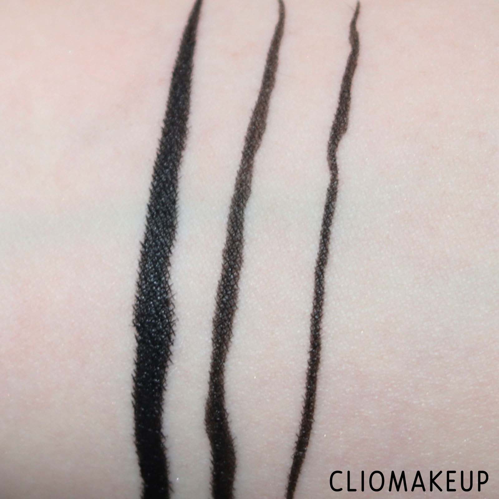 cliomakeup-recensione-eyeliner-essence-superfine-eyeliner-pen-6