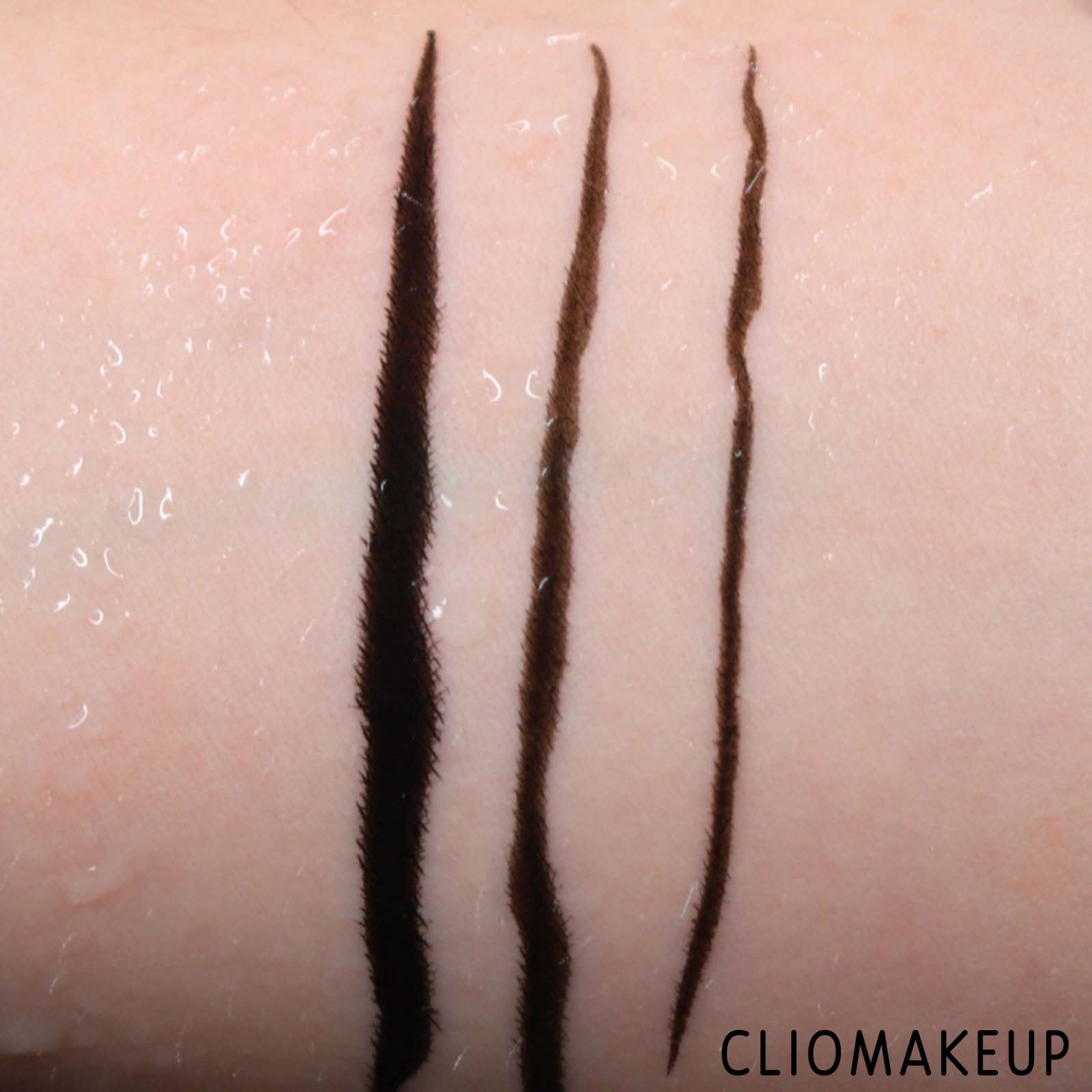 cliomakeup-recensione-eyeliner-essence-superfine-eyeliner-pen-8