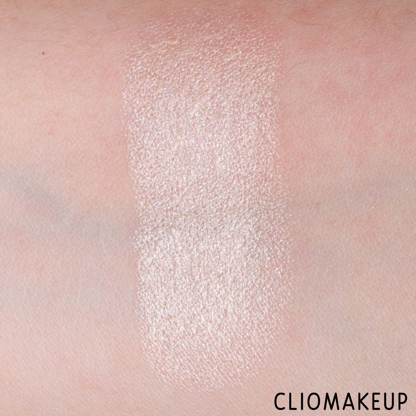 cliomakeup-recensione-illuminante-stick-ysl-touche-eclat-shimmer-stick-7