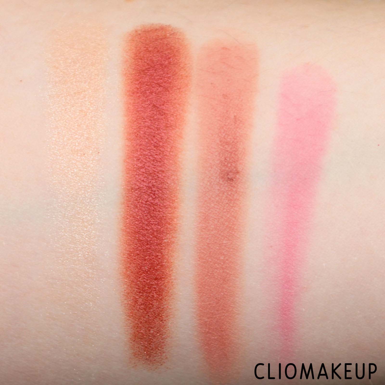 cliomakeup-recensione-palette-rimmel-magnifeyes-crimson-edition-palette-7