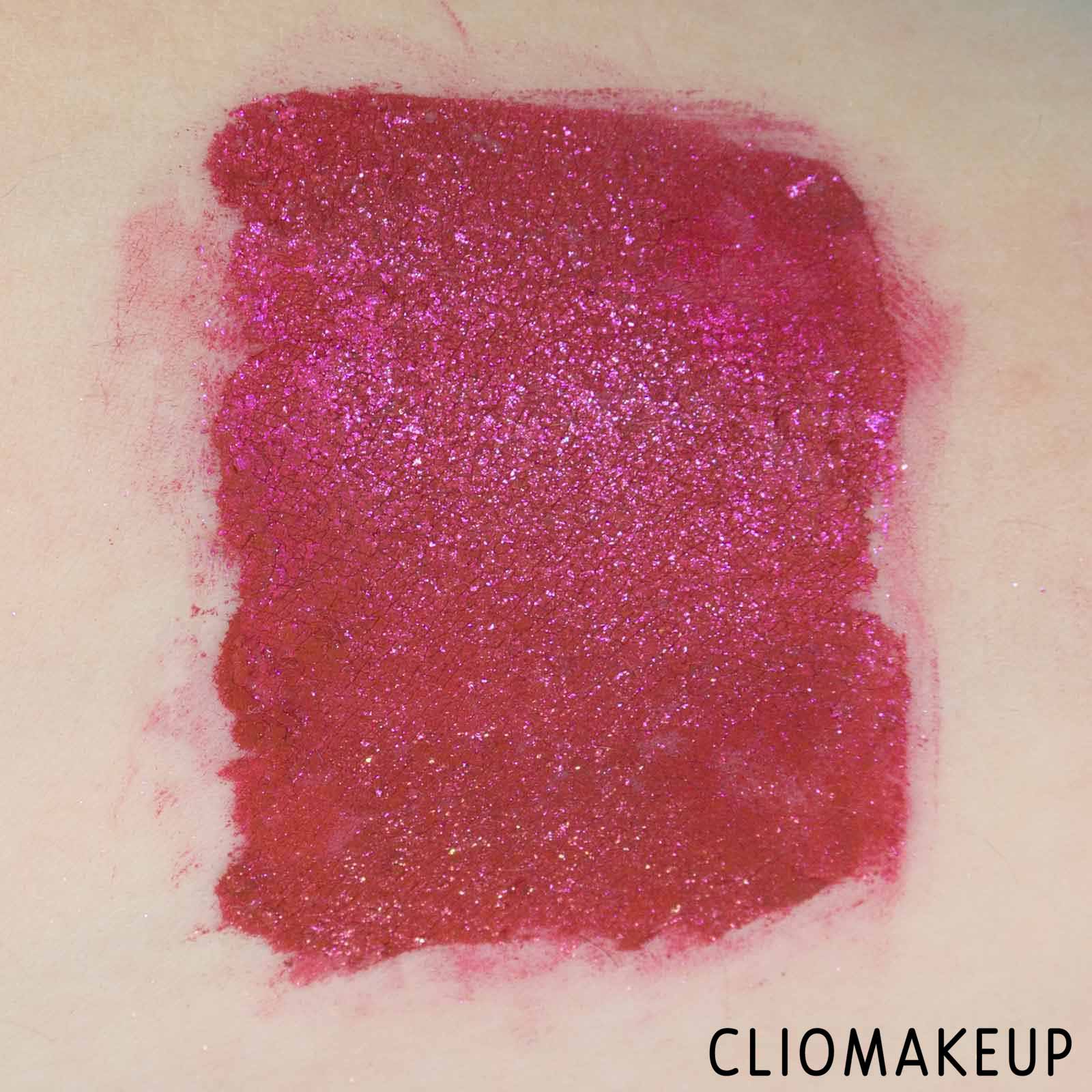 cliomakeup-recensione-rossetti-liquidi-glitterati-nyx-professional-makeup-glitter-goals-9