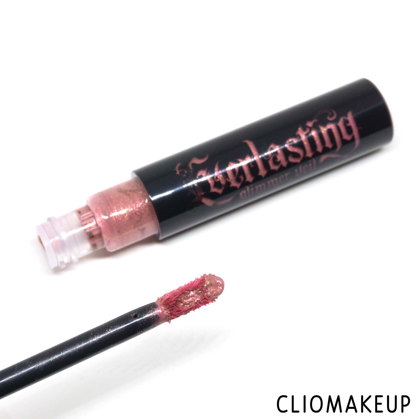 cliomakeup-recensione-rossetto-liquido-kat-von-d-everlasting-glimmer-veil-lolita-5