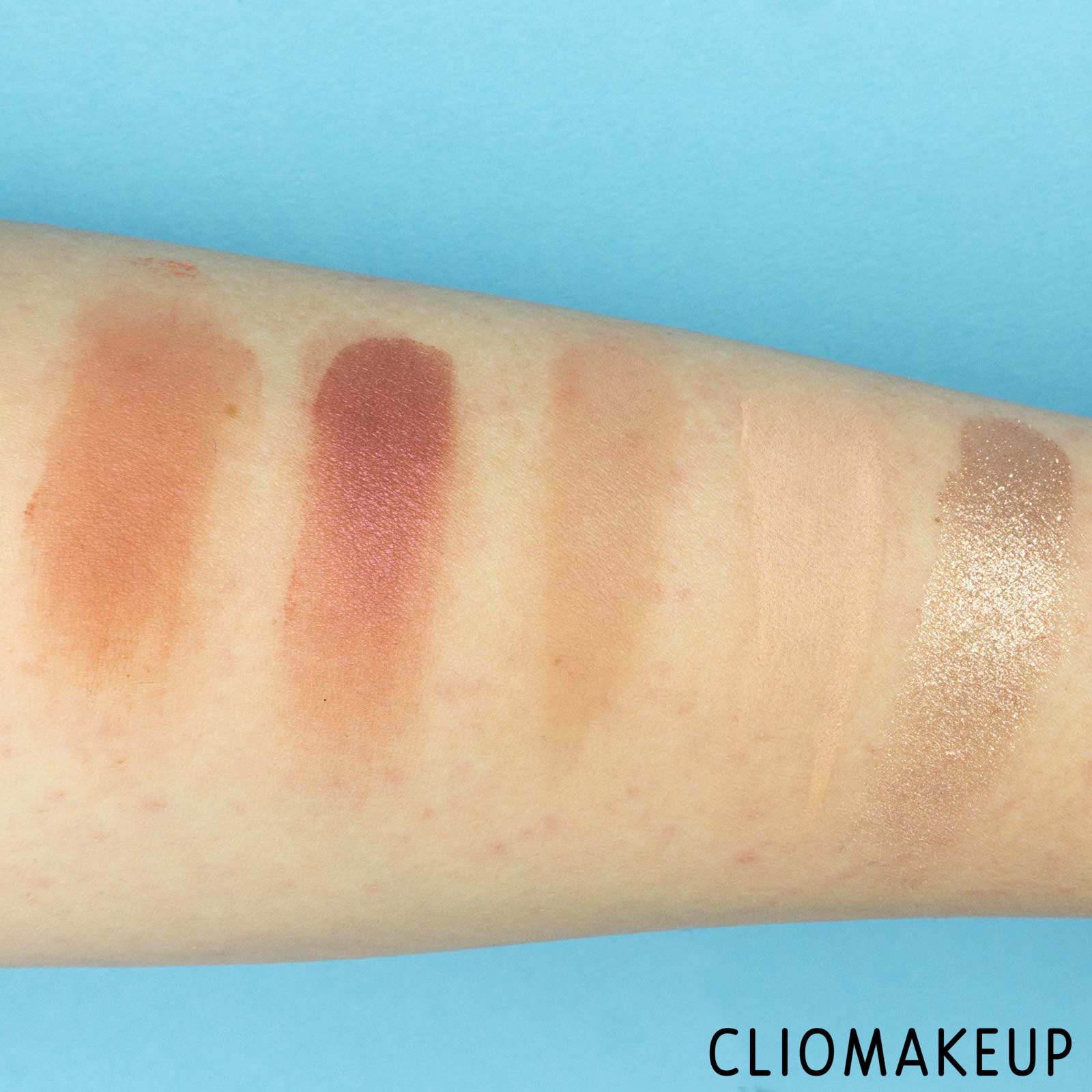 cliomakeup-recensione-palette-essence-blushed-eyeshadow-palette-7