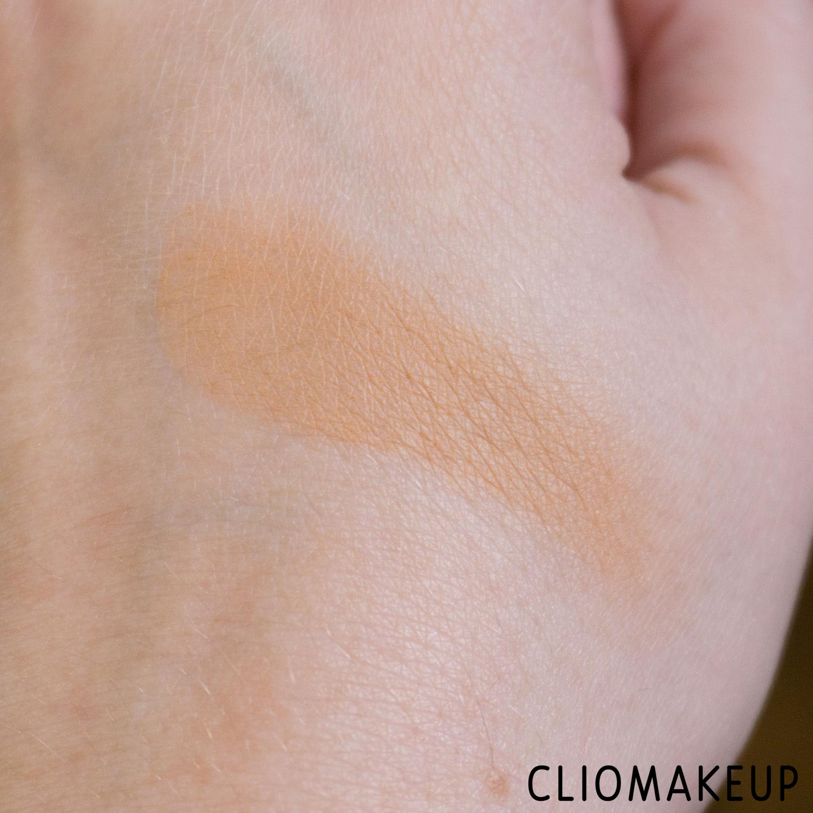 cliomakeup-recensione-terra-compatta-kiko-green-me-bronzer-6