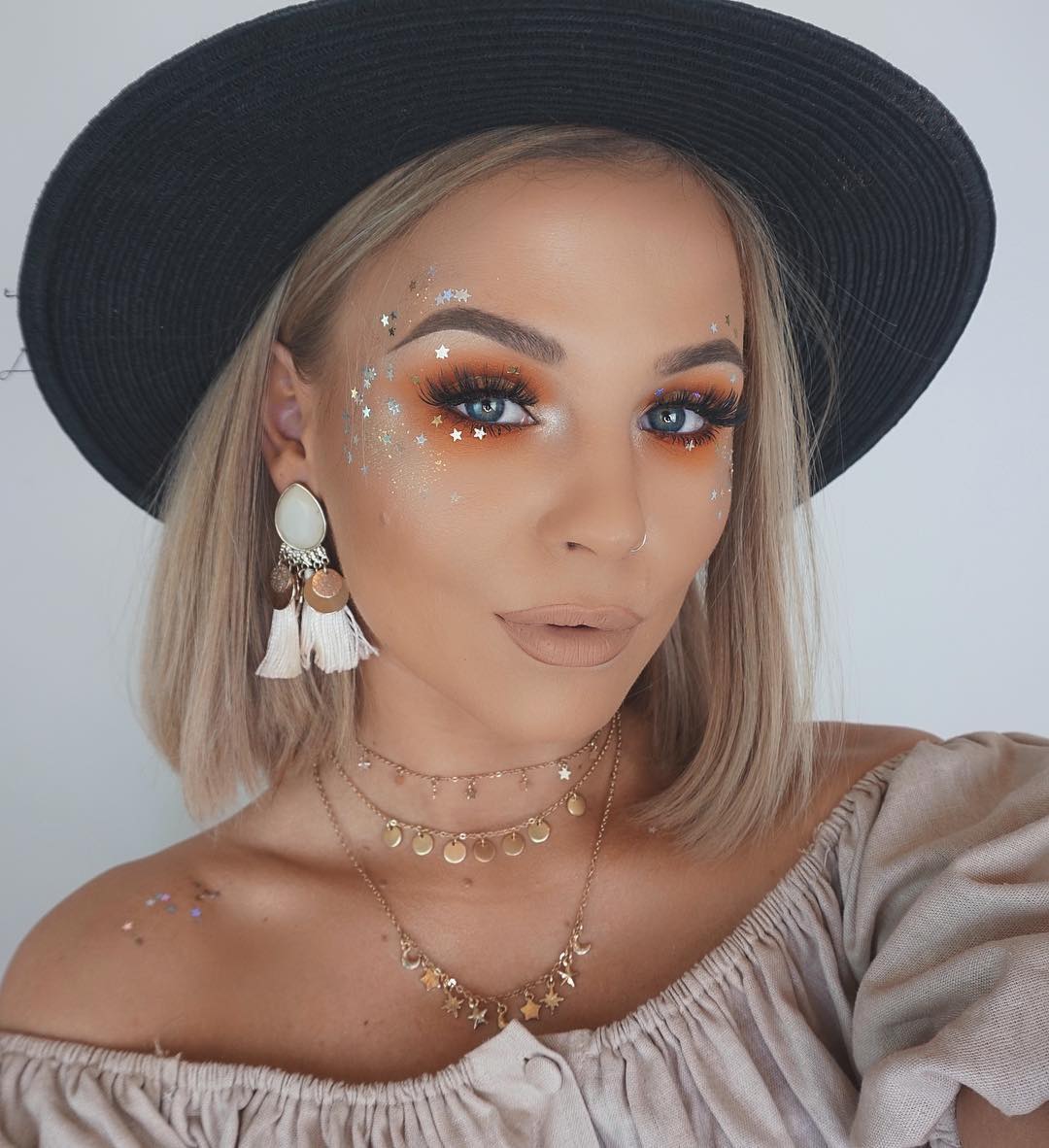 cliomakeup-ricreare-makeup-coachella-2-glitter-mania