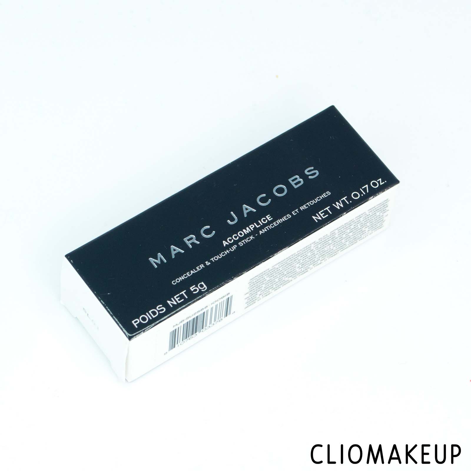 cliomakeup-recensione-correttore-marc-jacobs-accomplice-concealer-e-touch-up-stick-2