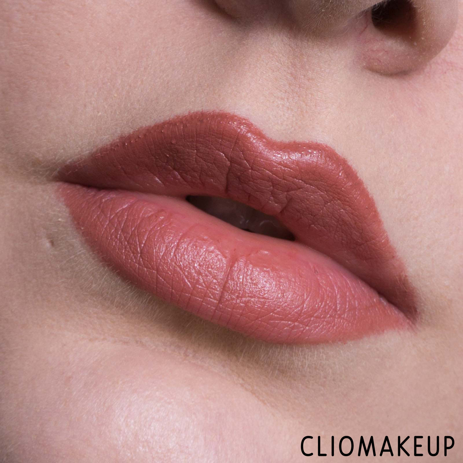 cliomakeup-recensione-rossetto-becca-ultimate-lipstick-love-12