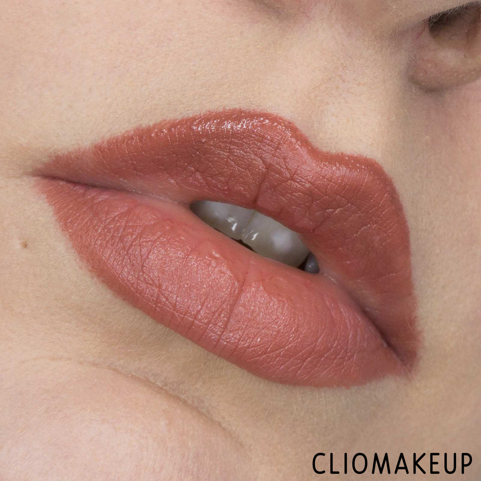 cliomakeup-recensione-rossetto-becca-ultimate-lipstick-love-13