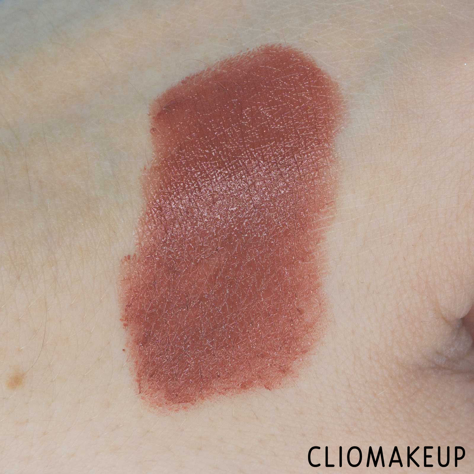 cliomakeup-recensione-rossetto-becca-ultimate-lipstick-love-7