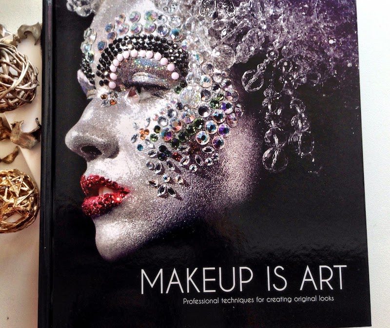 cliomakeup-testi-e-libri-sul-makeup-10-makeup-is-art