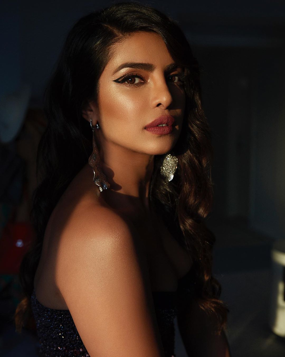 Cliomakeup-eyeliner-primavera-estate-2019-10-priyankachopra