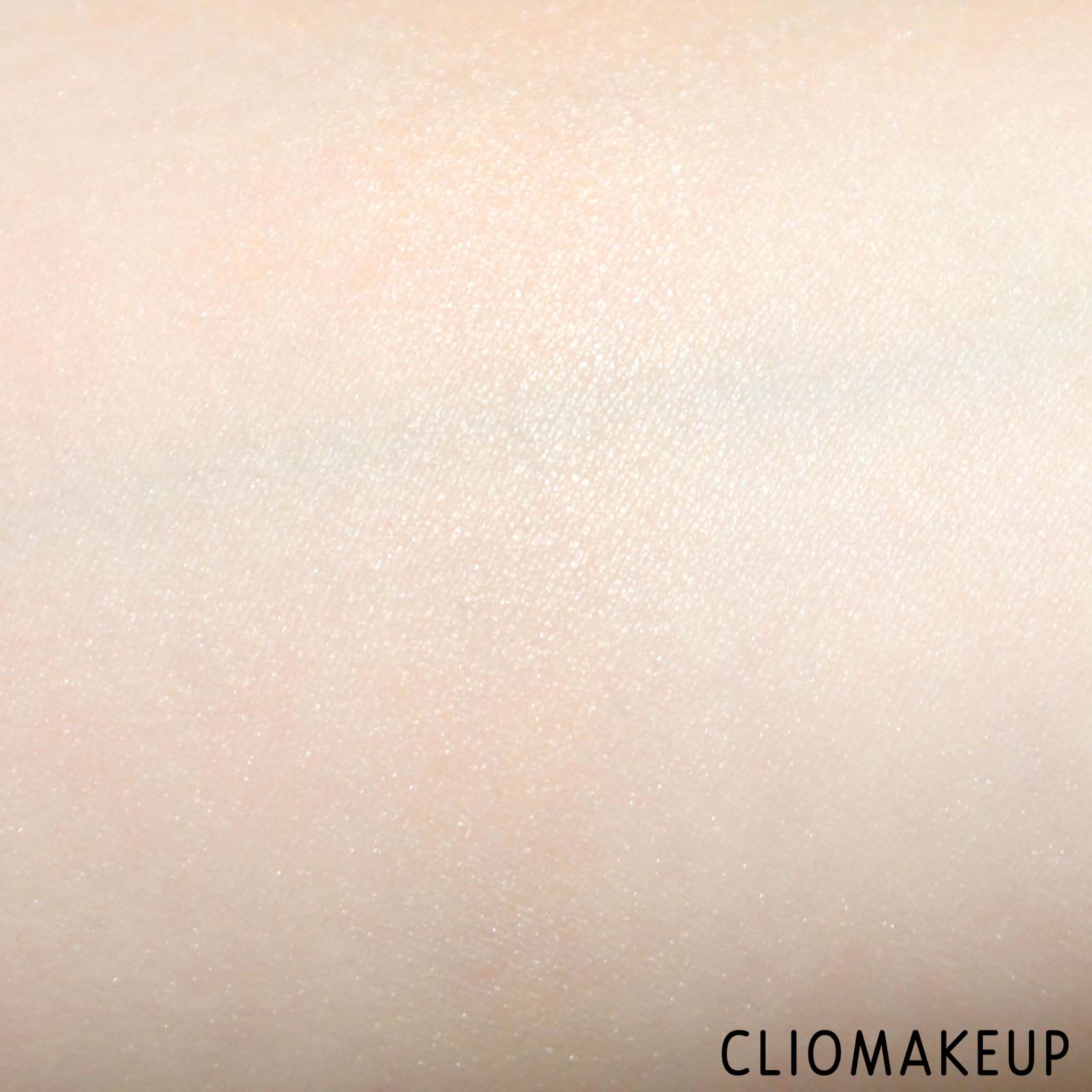 cliomakeup-recensione-cipria-illuminante-natasha-denona-all-over-glow-8